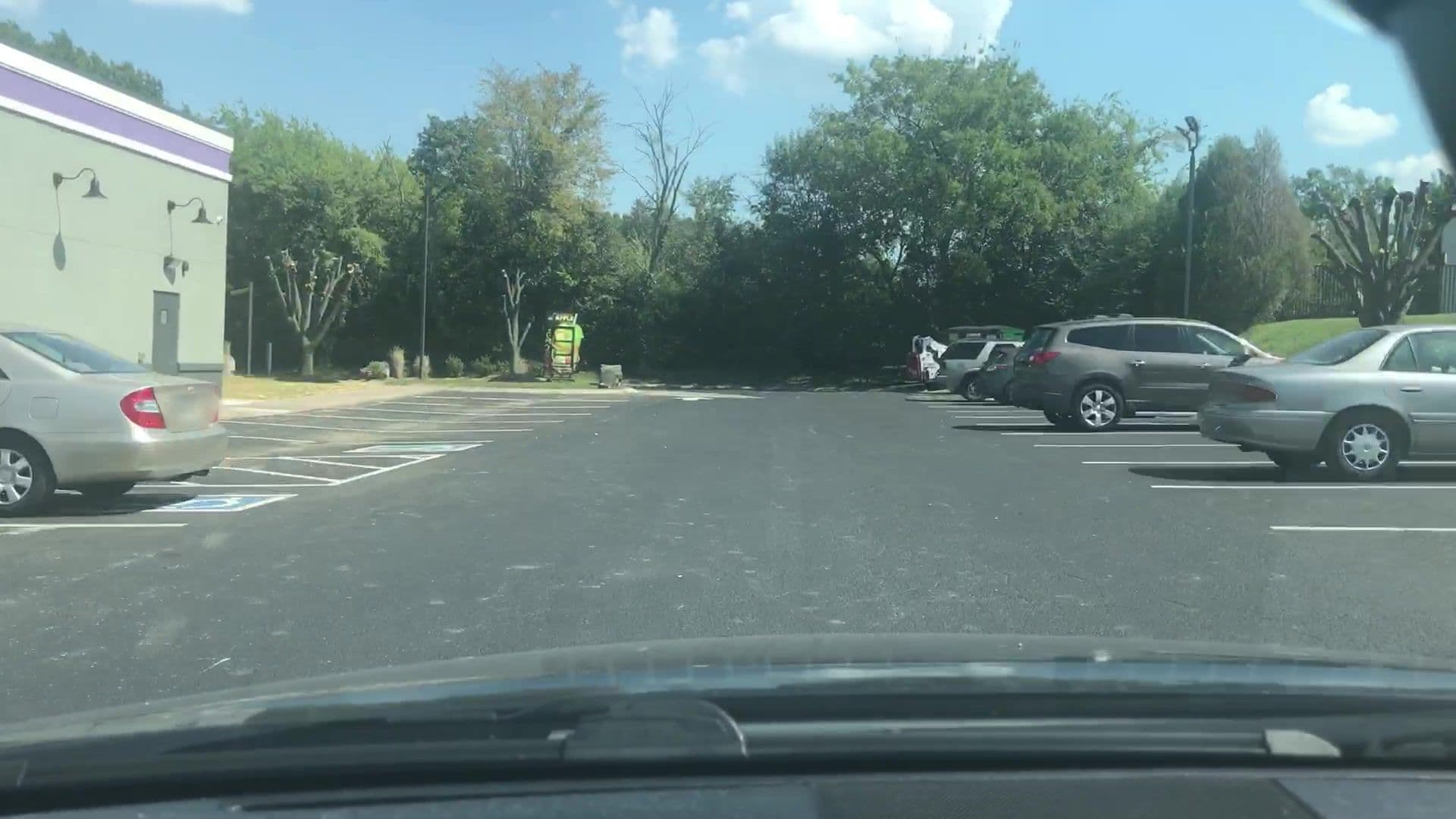 Street view near Comfort Inn White House, White House — © lvl5 (CC BY-SA · Mapillary)