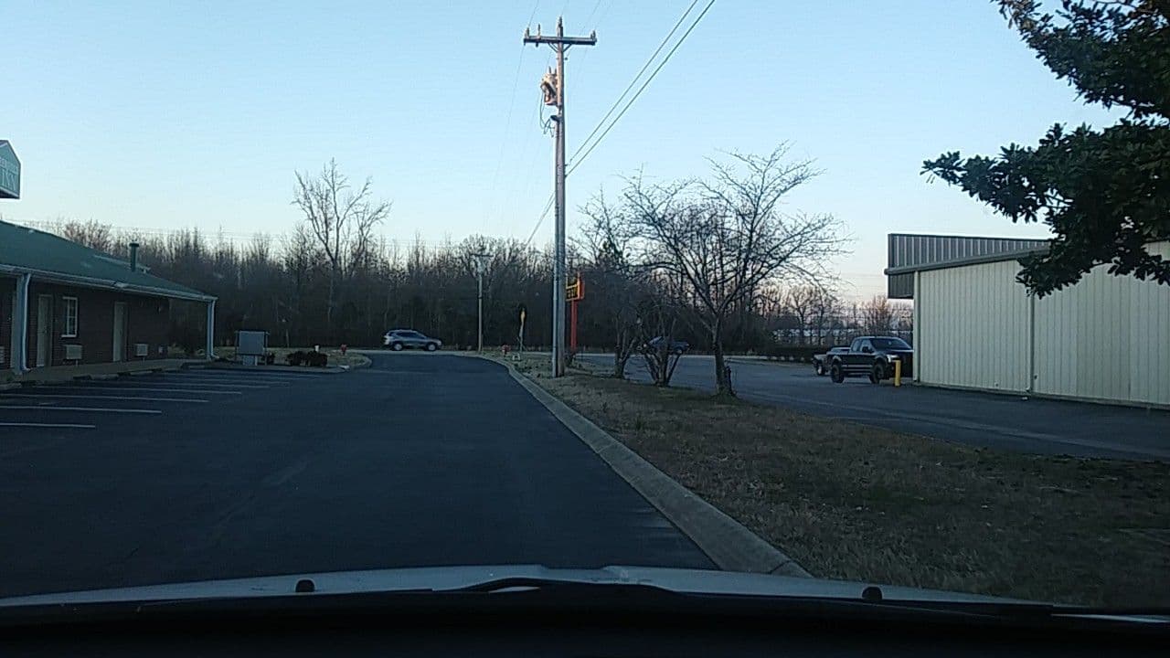 Street view near Deerfield Inn & Suites, White House — © RussellM (CC BY-SA · Mapillary)