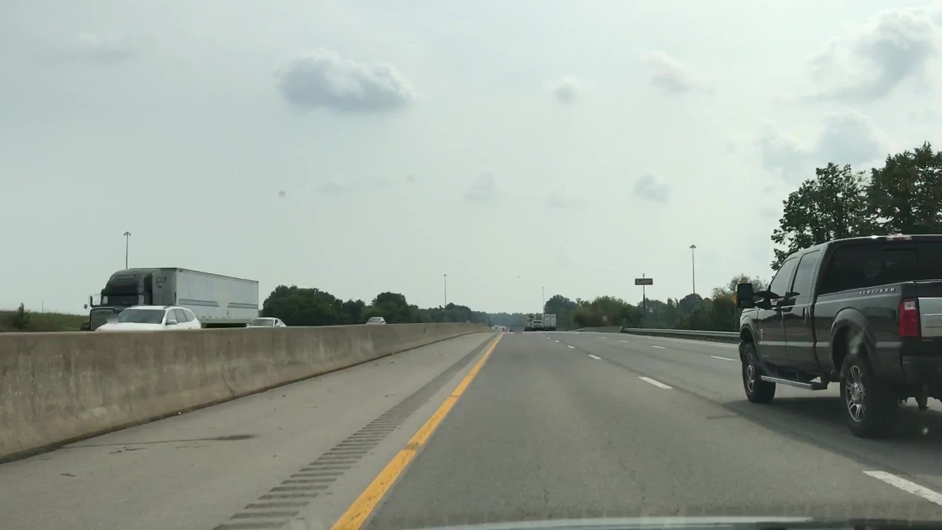 Street view near springhill suites marriot, White House — © lvl5 (CC BY-SA · Mapillary)