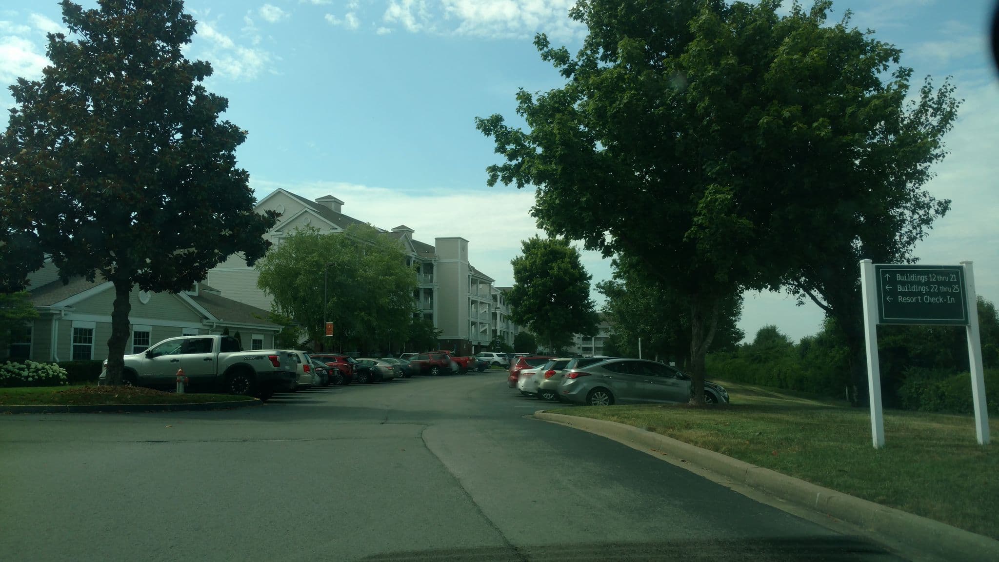 Street view near Wyndham Nashville, Hermitage — © drurbarn (CC BY-SA · Mapillary)