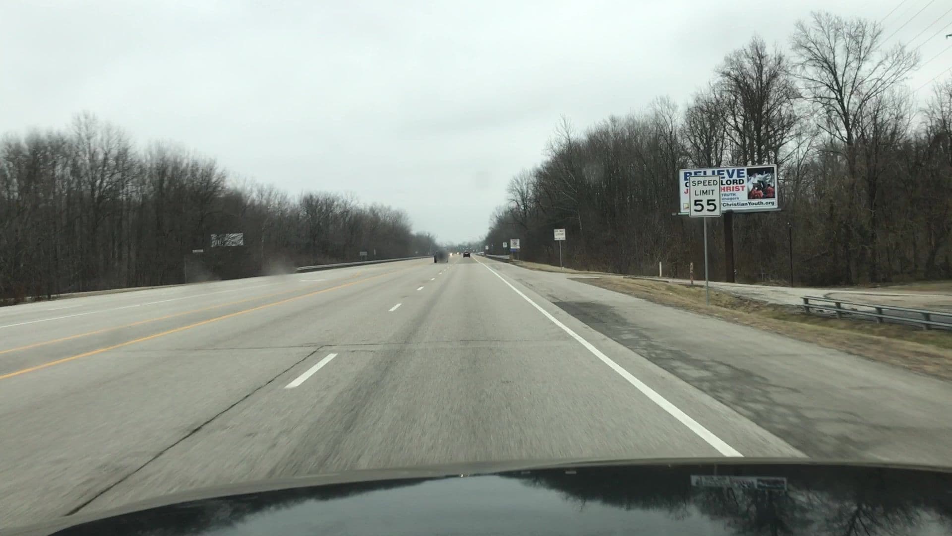 Street view near Paw's Inn, Evansville — © lvl5 (CC BY-SA · Mapillary)