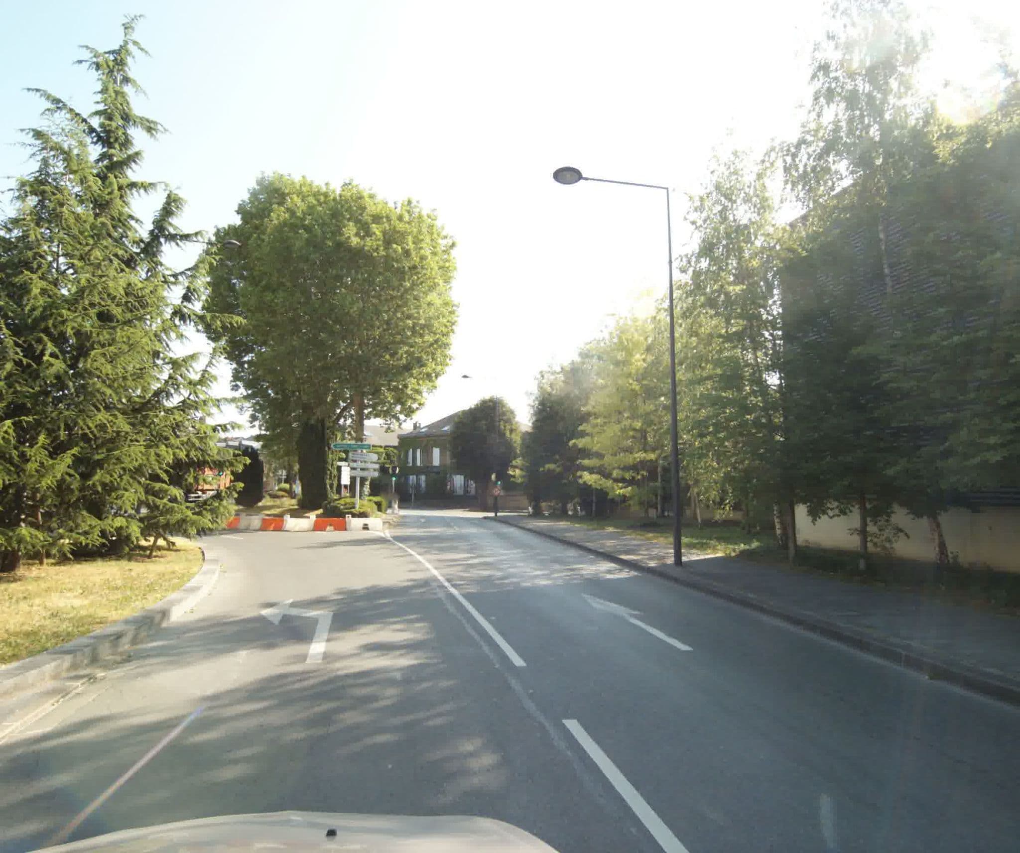 Street view near Kyriad Hotel, Charleville-Mézières — © sogefi (CC BY-SA · Mapillary)
