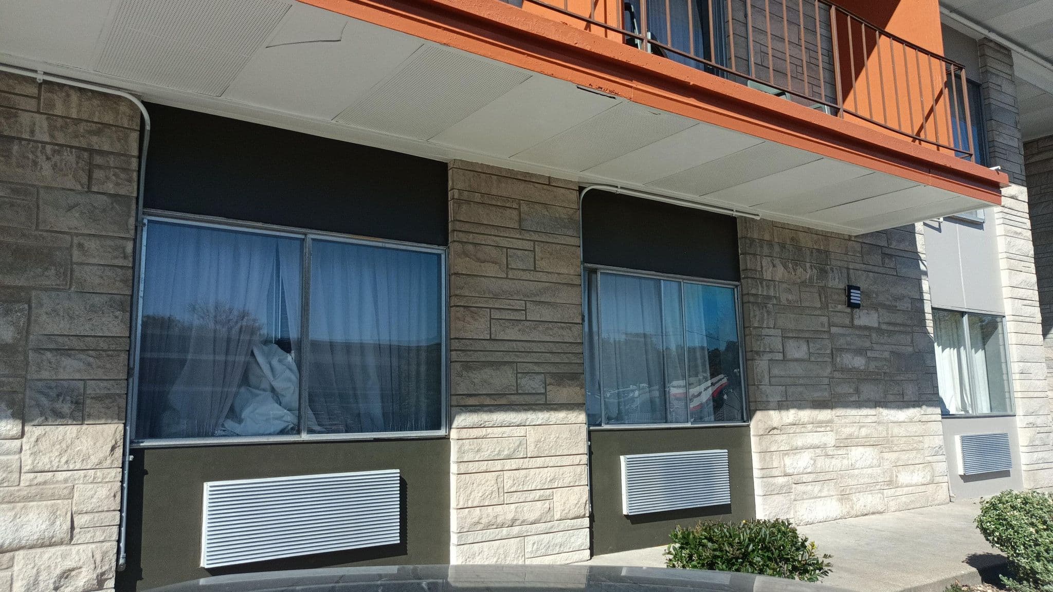 Street view near Travelodge by Wyndham, Smithville-Sanders — © apmwa (CC BY-SA · Mapillary)