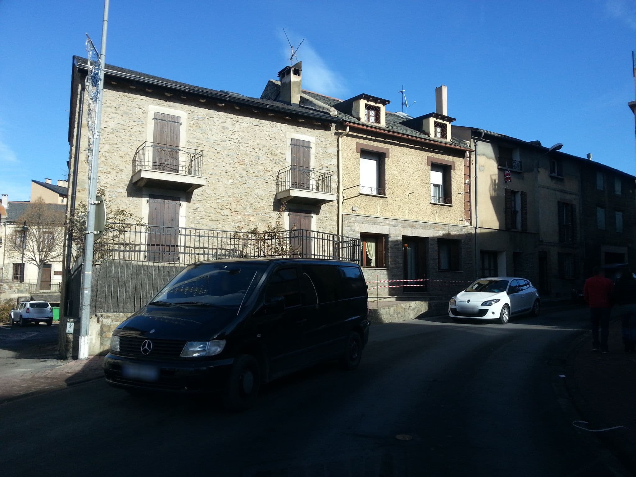 Street view near Hôtel Planes, Font-Romeu-Odeillo-Via — © paulinus (CC BY-SA · Mapillary)
