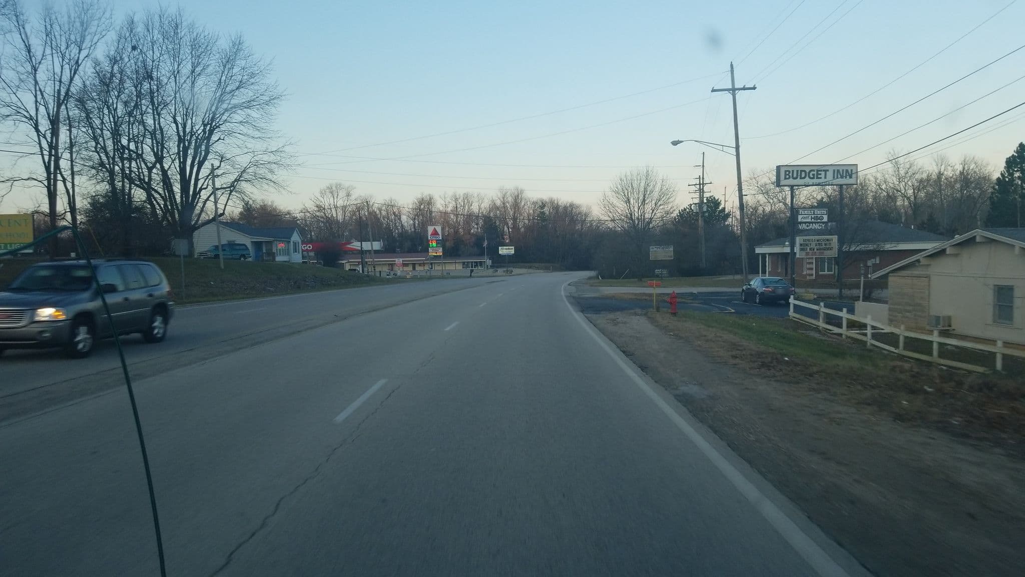 Street view near Budget Inn of Bedford, Oolitic — © jbthemilker (CC BY-SA · Mapillary)