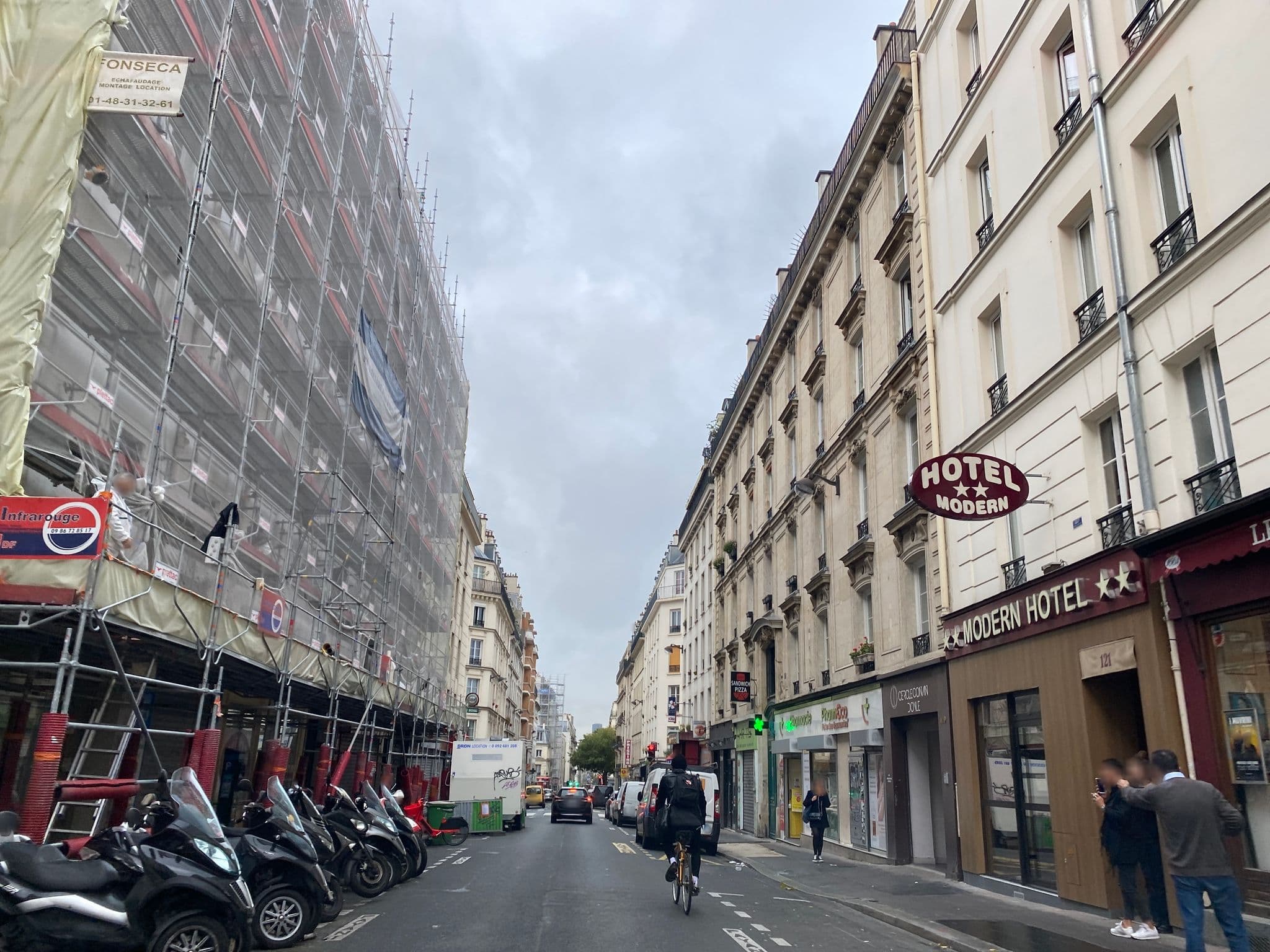 Street view near Modern Hotel, Roquette — © fpm (CC BY-SA · Mapillary)