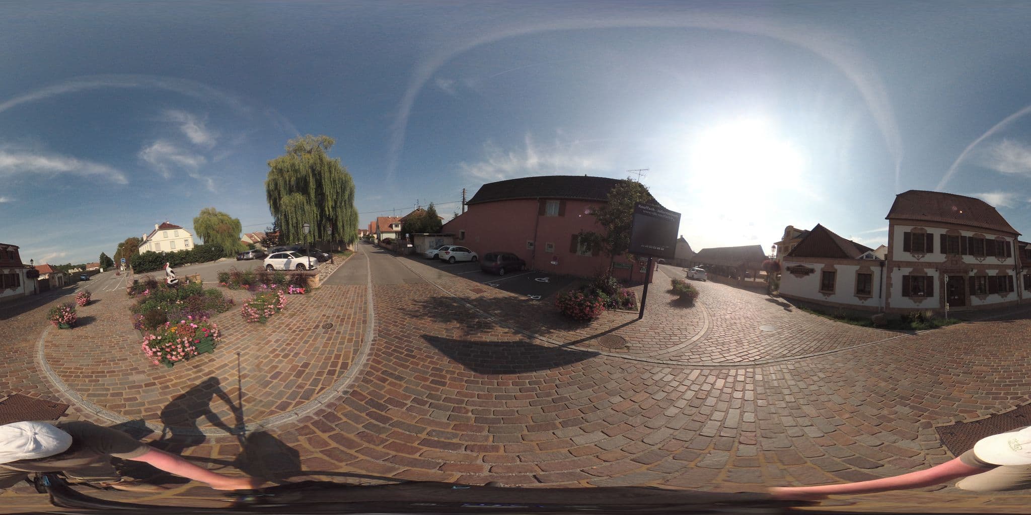 Street view near Hostellerie A la Ville de Lyon, Rouffach — © geovelo (CC BY-SA · Mapillary)