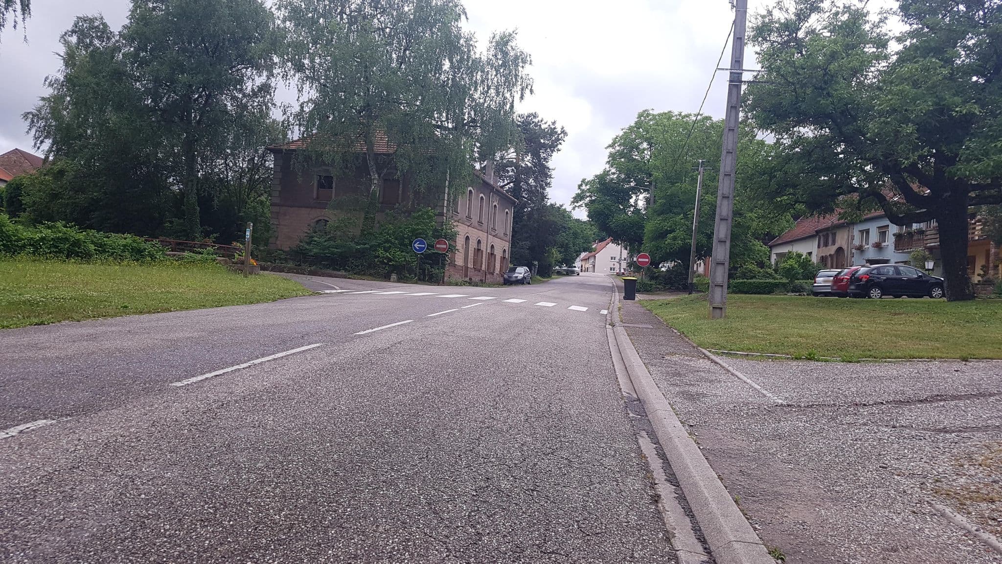 Street view near La Maison d'Anna, Niderviller — © changchun1 (CC BY-SA · Mapillary)