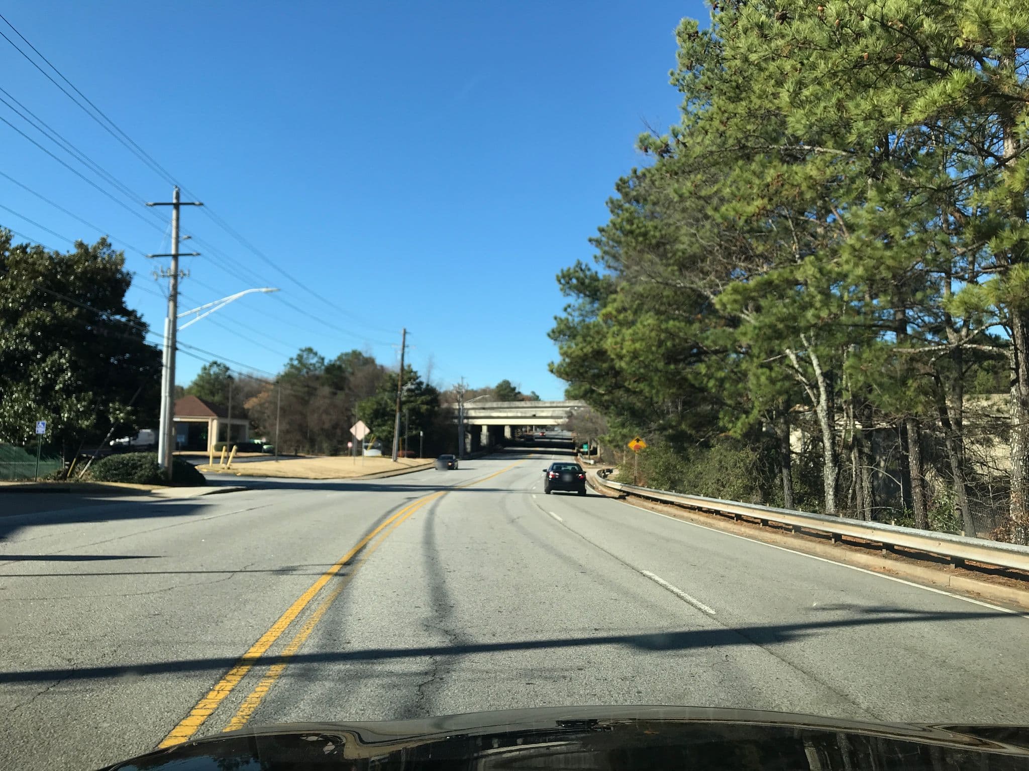 Street view near Country Hearth Inn, Hapeville — © mzdnae25 (CC BY-SA · Mapillary)