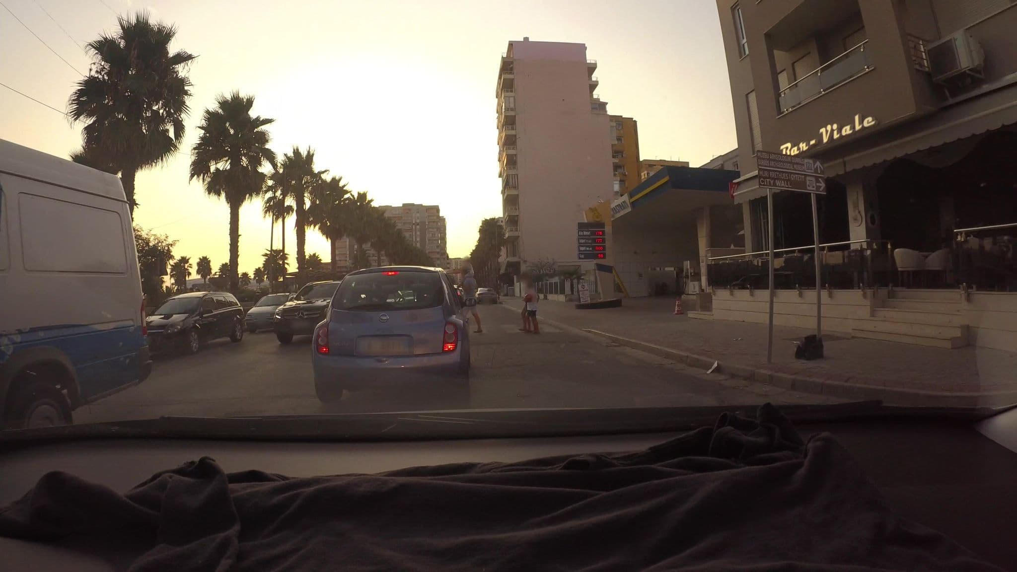 Street view near Villa Pascucci Mare, Durrës — © kaart5 (CC BY-SA · Mapillary)