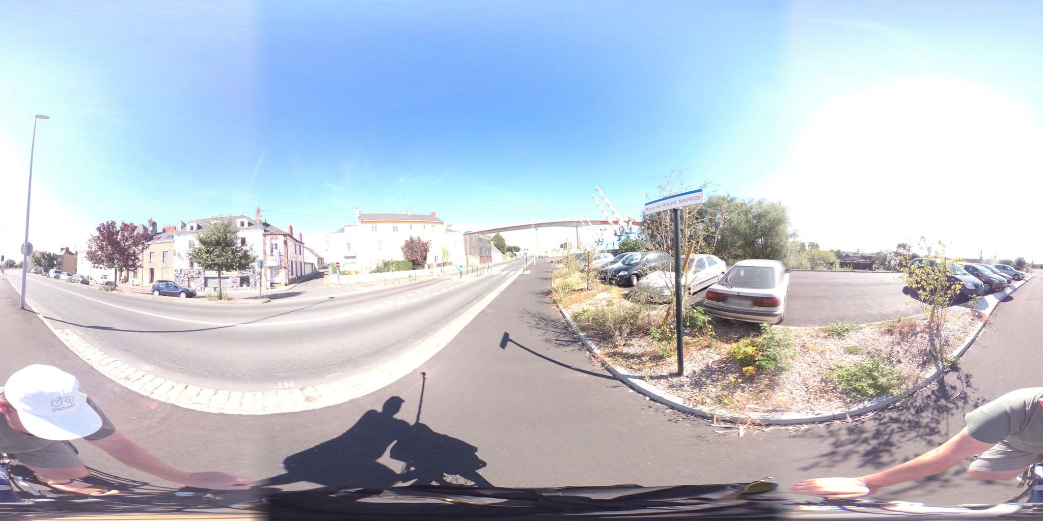 Street view near La Marmite, Bouguenais — © geovelo (CC BY-SA · Mapillary)