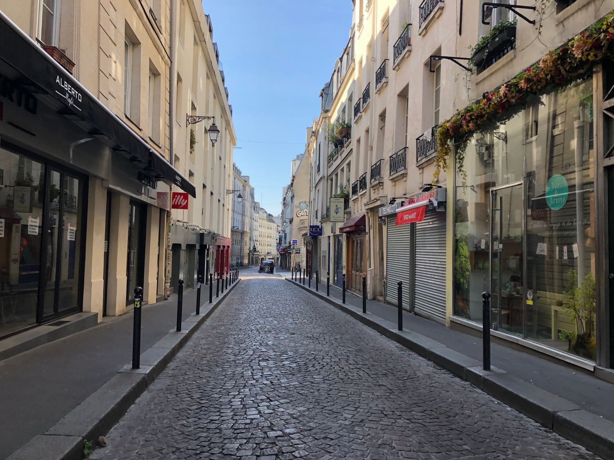 Street view near Résidence Mouffetard, Paris 05 Panthéon — © jerome92370 (CC BY-SA · Mapillary)
