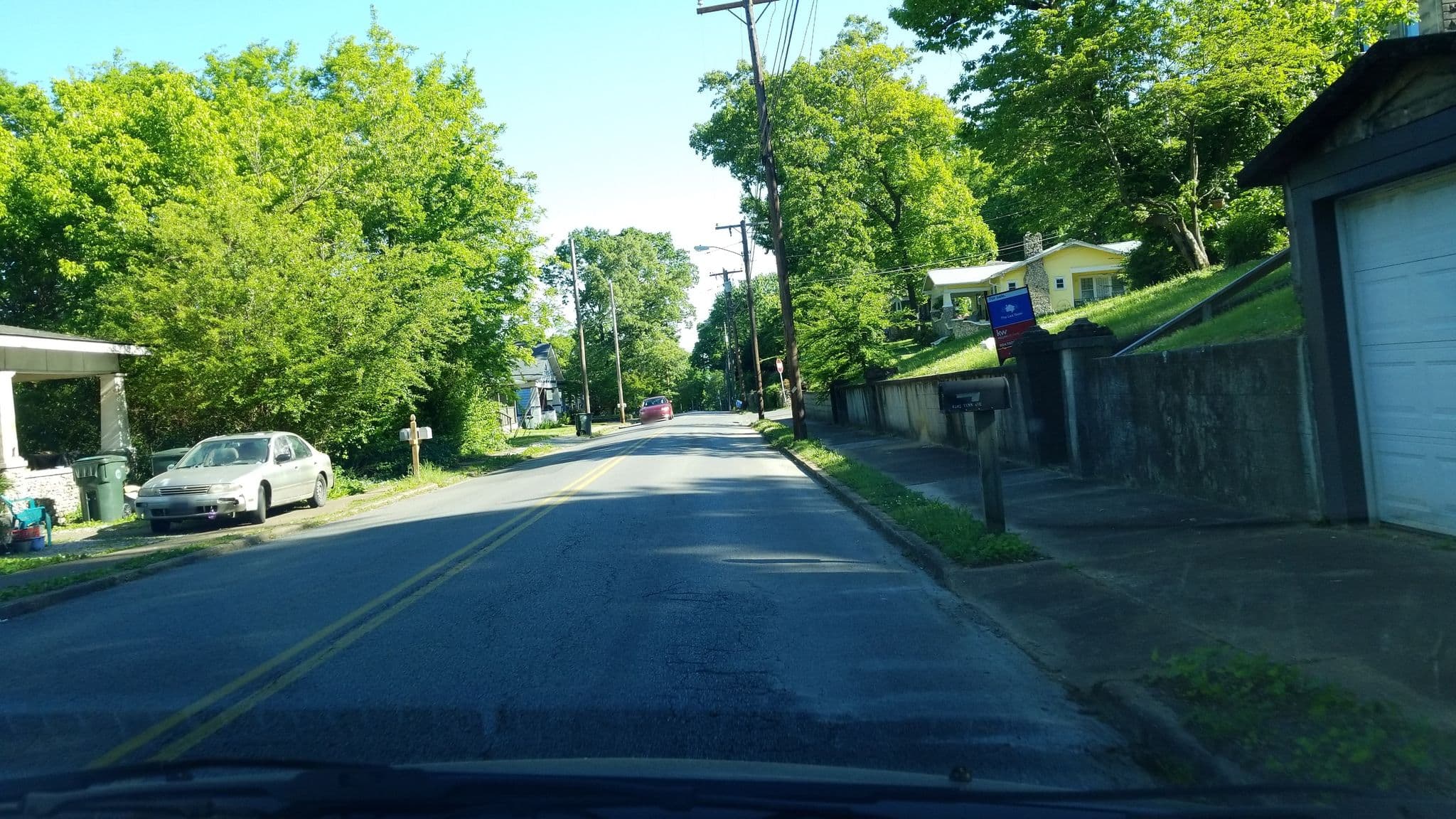 Street view near Stelmo Burrow, Lookout Mountain — © tree2424 (CC BY-SA · Mapillary)