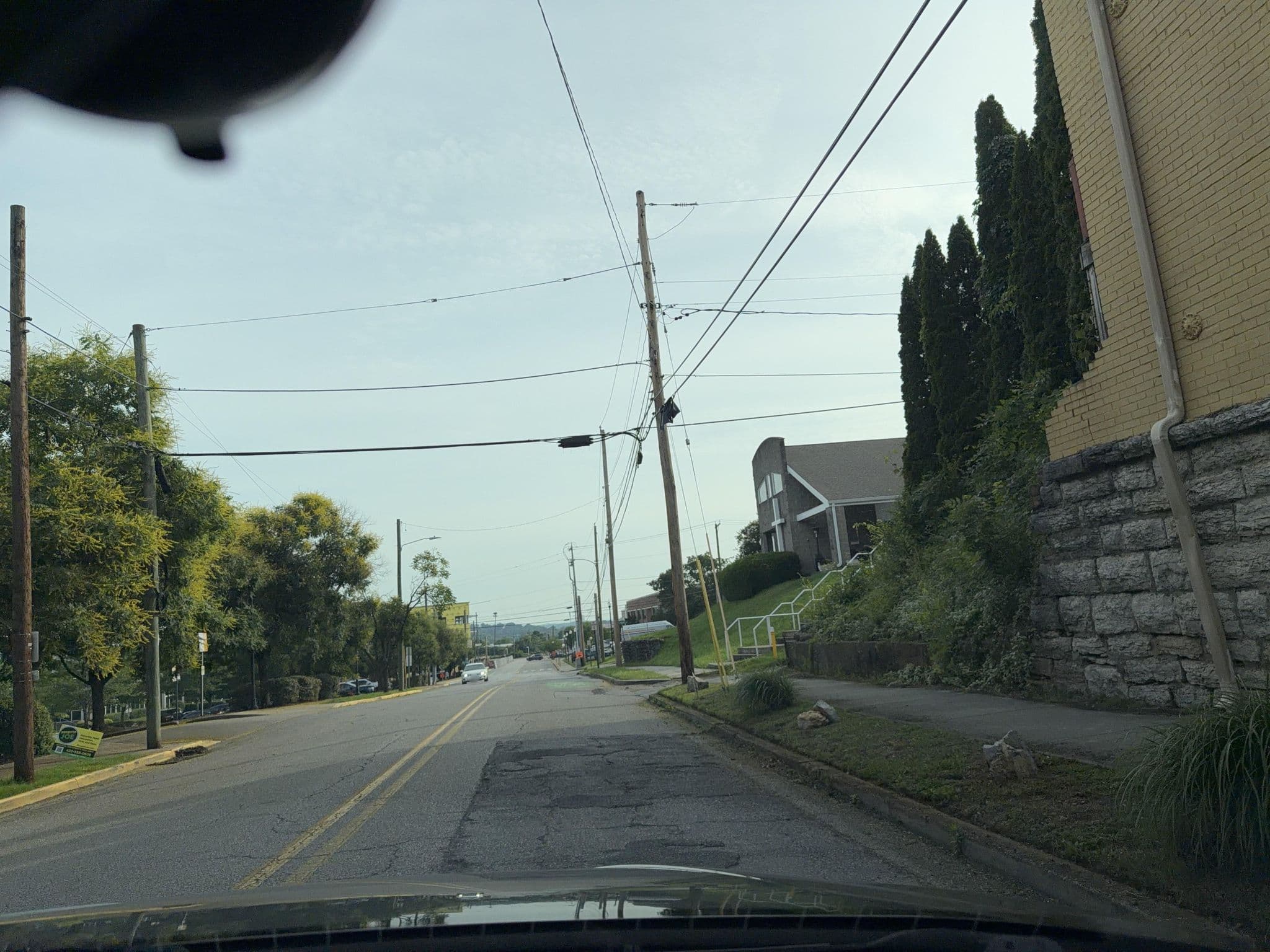 Street view near Mayor's Mansion Inn, Chattanooga — © jarielj (CC BY-SA · Mapillary)