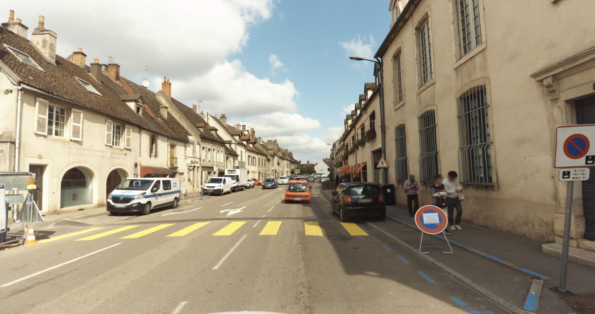 Street view near Hôtel Henri II, Beaune — © sogefi (CC BY-SA · Mapillary)