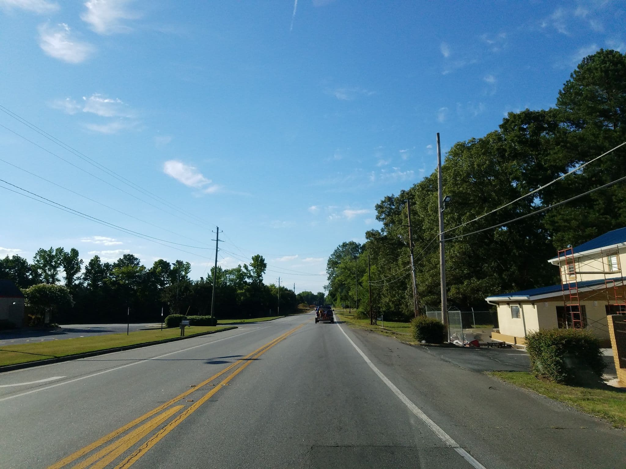 Street view near Rodeway Inn, Calhoun — © jackdripper (CC BY-SA · Mapillary)