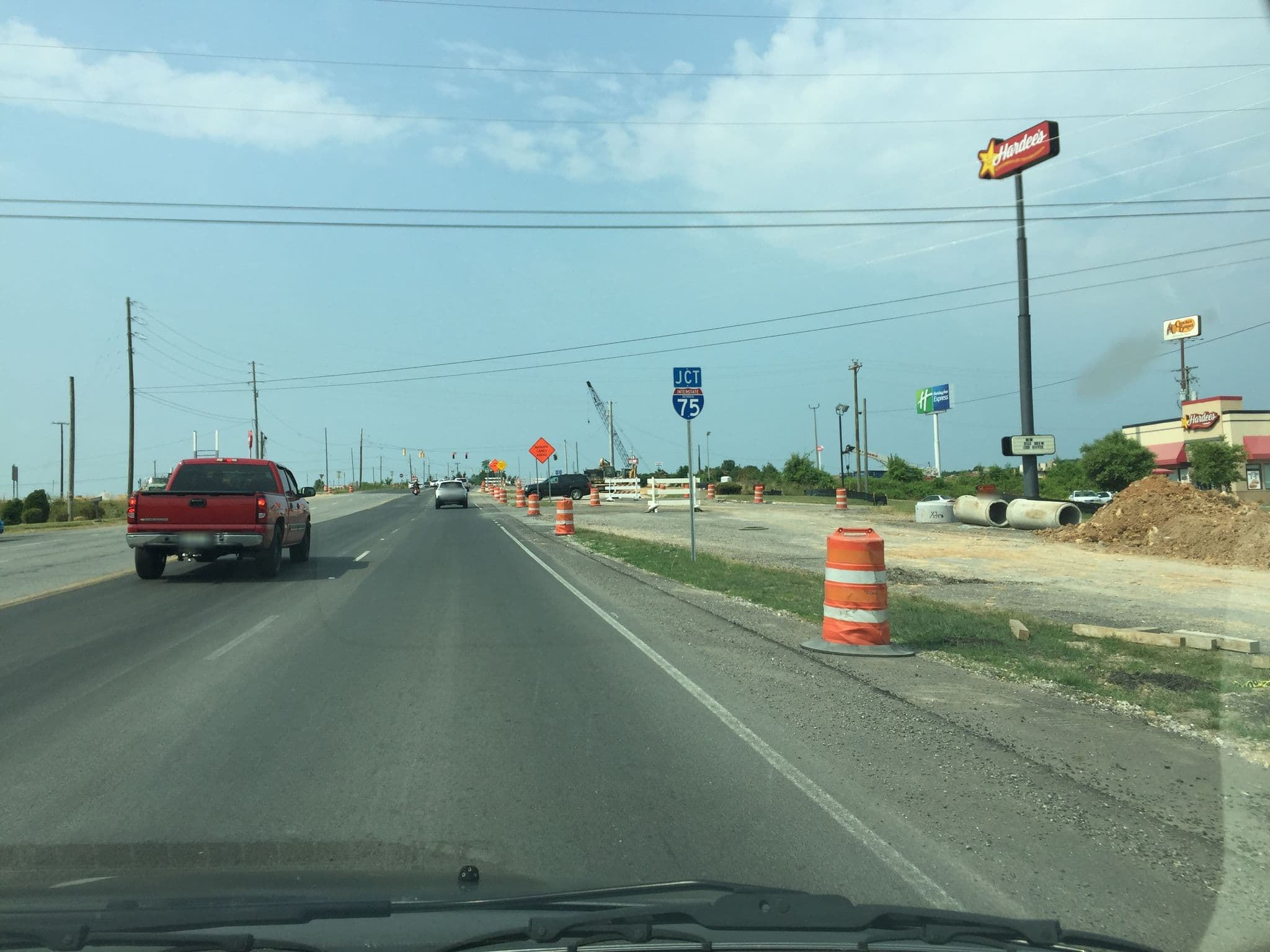 Street view near Days Inn, Ringgold — © tree2424 (CC BY-SA · Mapillary)