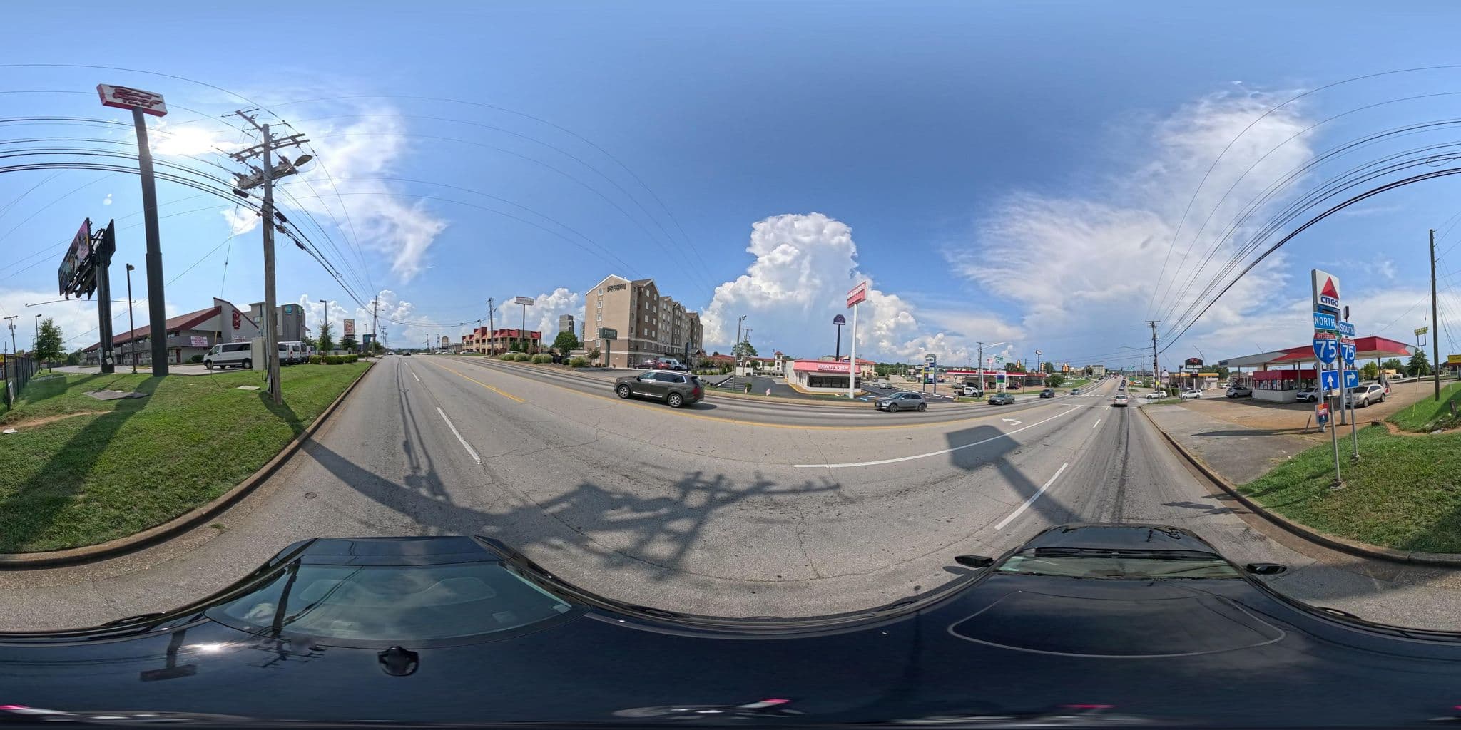 Street view near Complimentary Breakfast, East Brainerd — © jarielj (CC BY-SA · Mapillary)