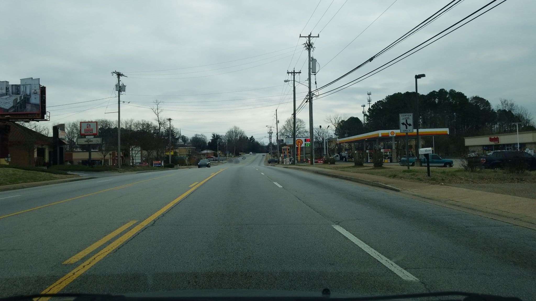 Street view near Bark More Pet Hotel, East Brainerd — © tree2424 (CC BY-SA · Mapillary)