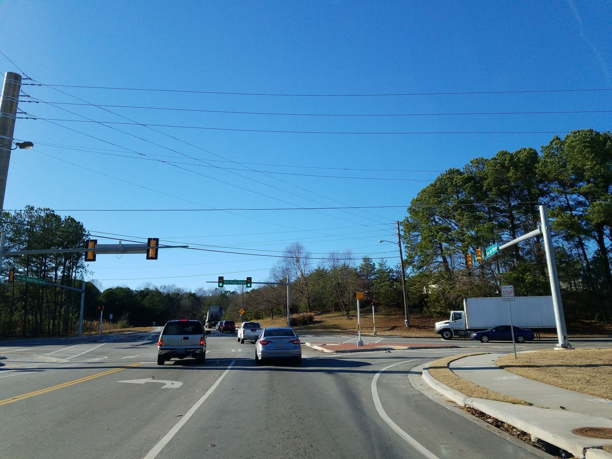 Street view near Royal Inn, Mableton — © jackdripper (CC BY-SA · Mapillary)