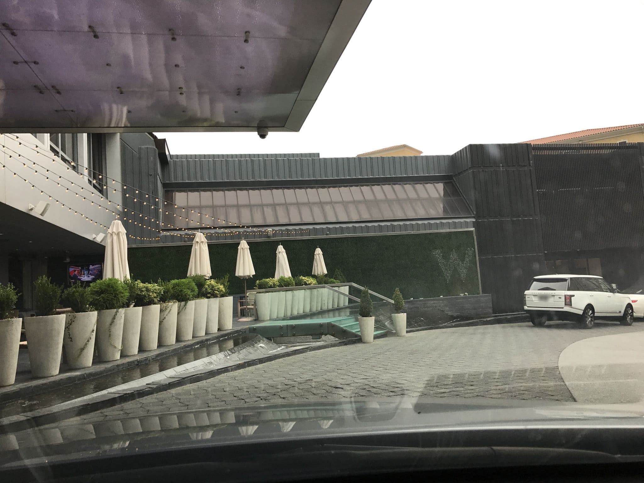 Street view near Wet deck  w hotel, Druid Hills — © lxmatl9 (CC BY-SA · Mapillary)