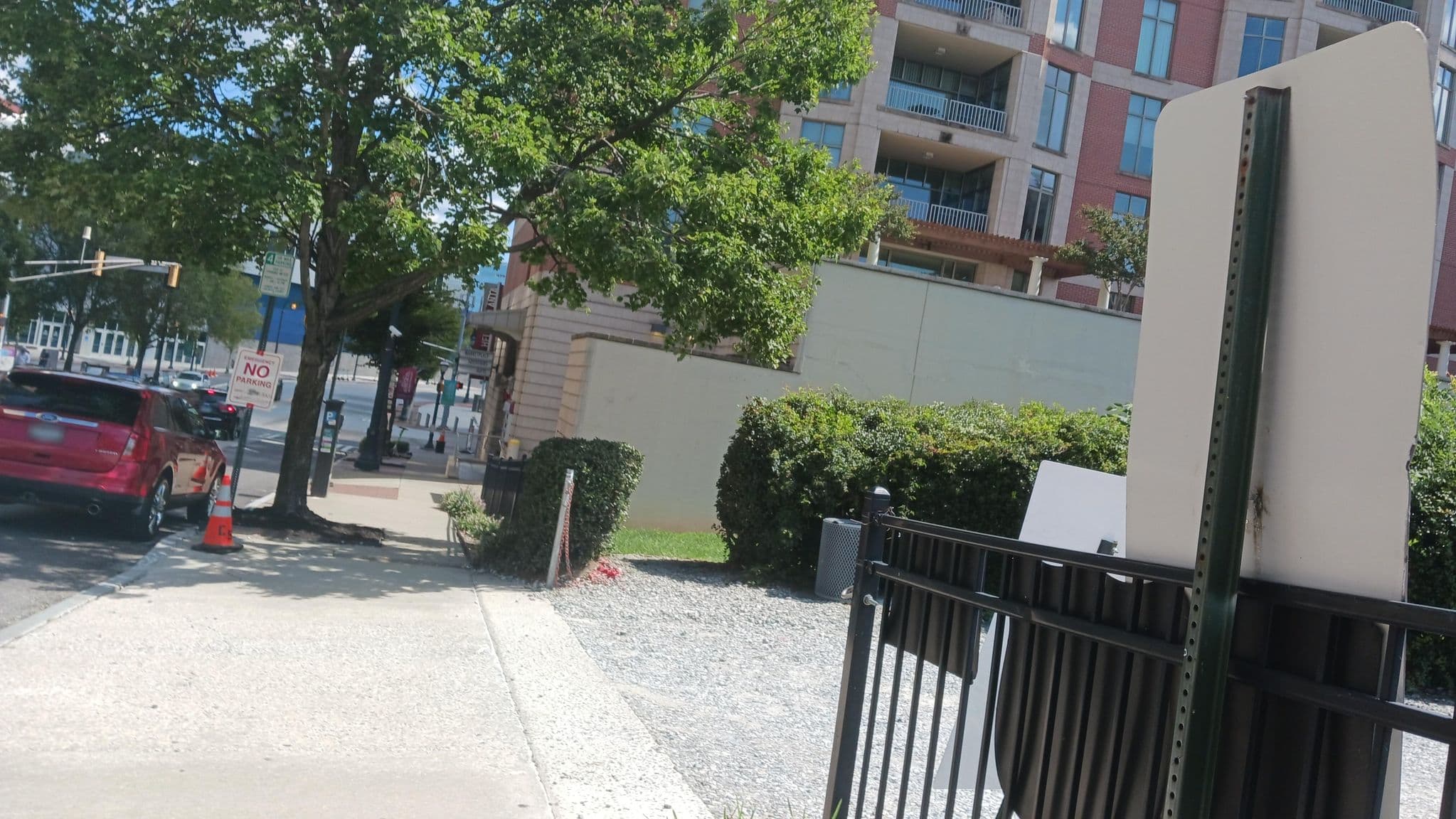 Street view near Hilton Garden Inn, Atlanta — © SydneyIStroud (CC BY-SA · Mapillary)