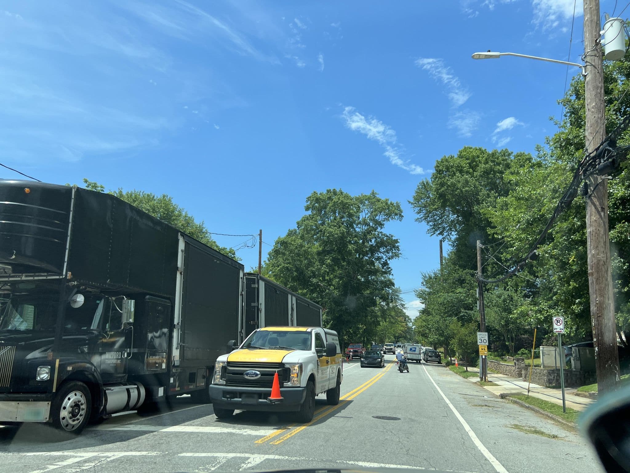 Street view near Polazzo Playhouse, Druid Hills — © mihand35 (CC BY-SA · Mapillary)