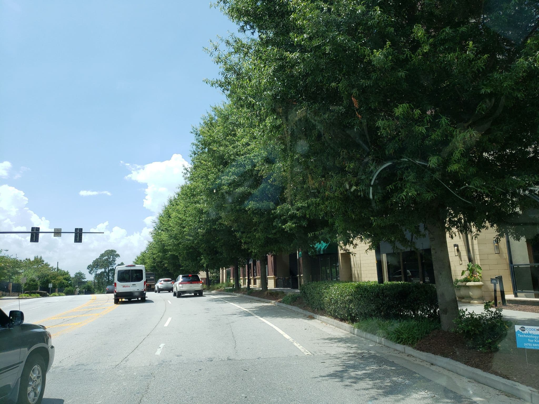 Street view near Emory Inn, North Druid Hills — © jackdripper (CC BY-SA · Mapillary)