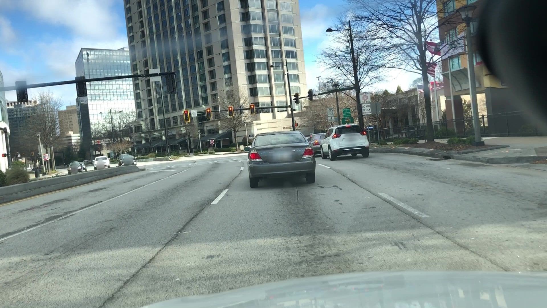 Street view near JW Parking Garage, Brookhaven — © lvl5 (CC BY-SA · Mapillary)