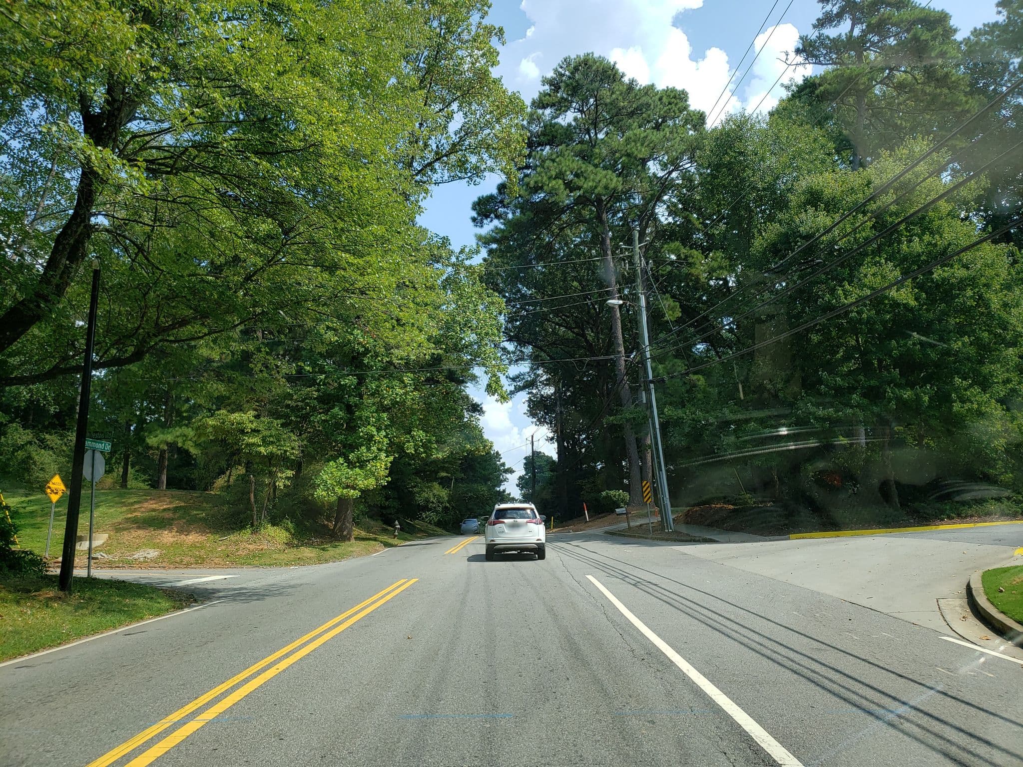 Street view near InTown Suites, Sandy Springs — © jackdripper (CC BY-SA · Mapillary)
