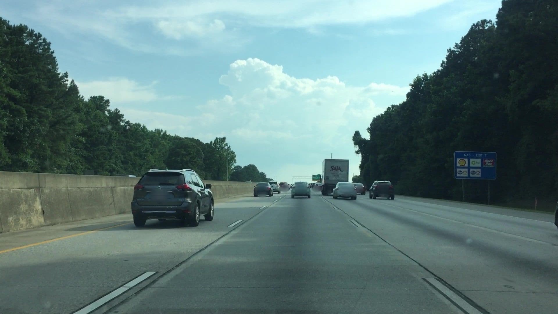 Street view near Wyndham Hotels & Resorts, Roswell — © lvl5 (CC BY-SA · Mapillary)
