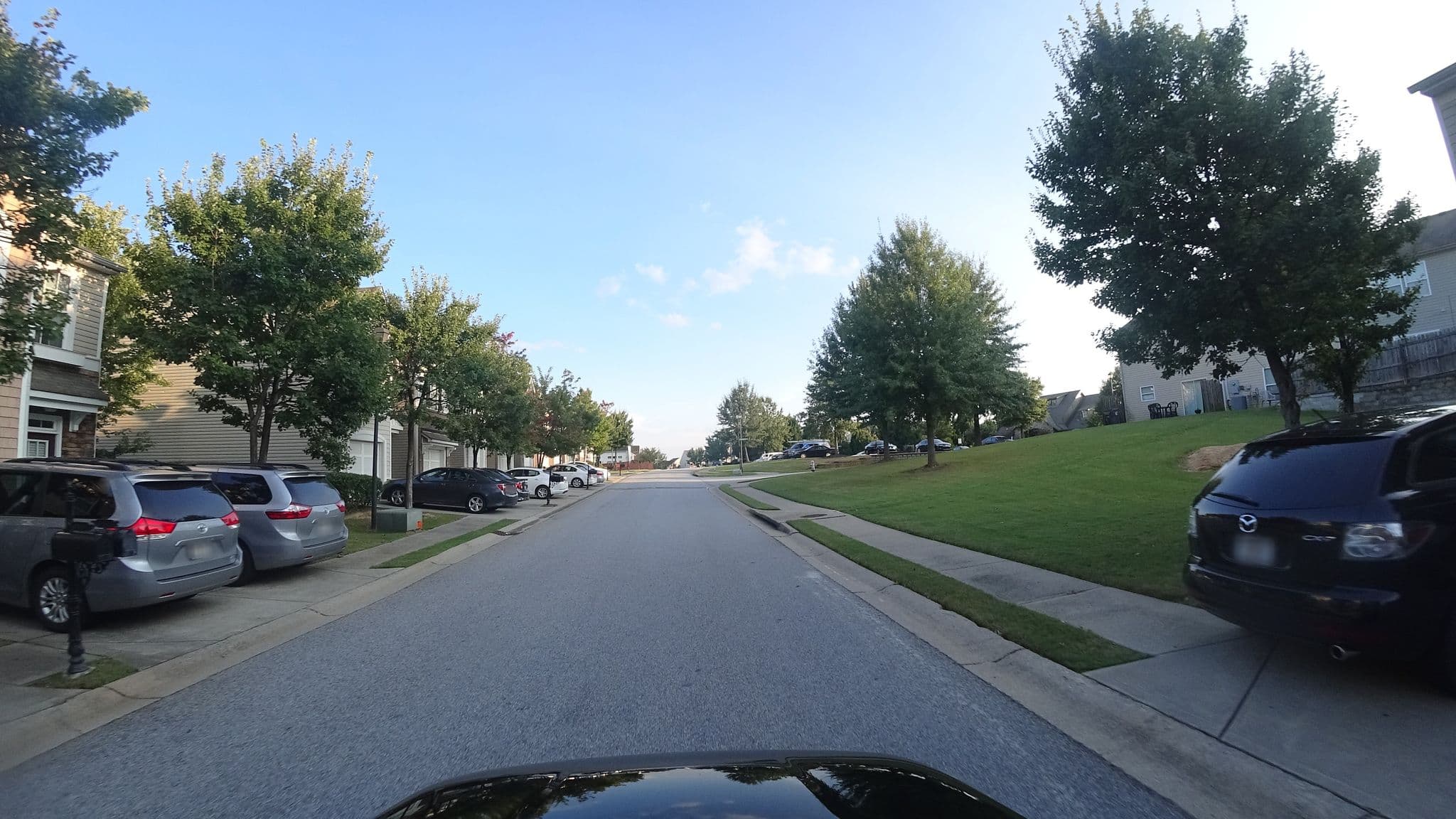 Street view near Lovely Hotel, Berkeley Lake — © lxmatl5 (CC BY-SA · Mapillary)