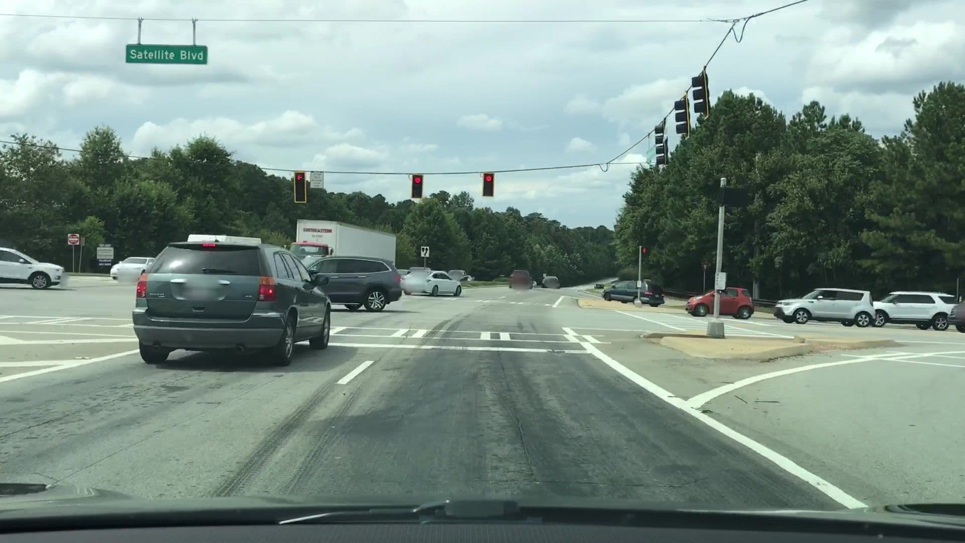 Street view near Satellite And McGuiness, Suwanee — © lvl5 (CC BY-SA · Mapillary)