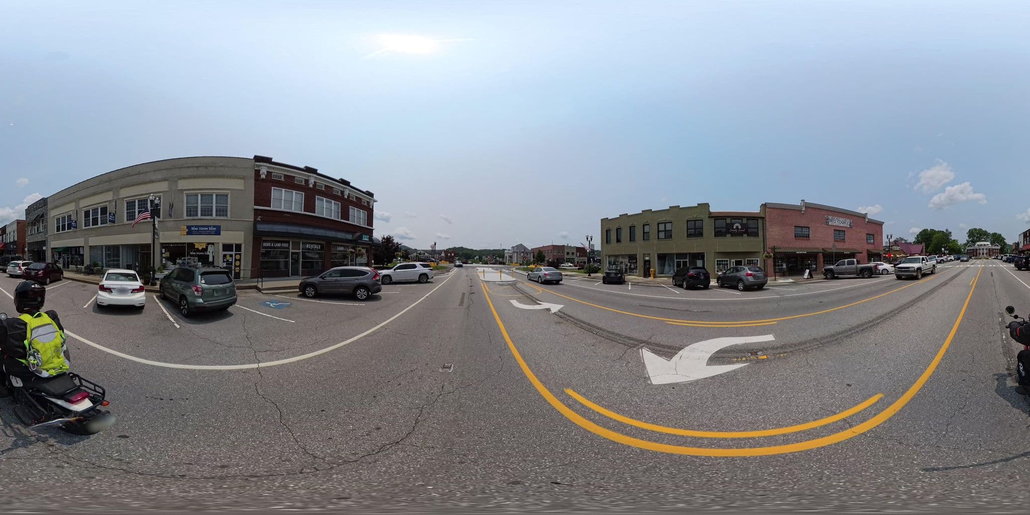 Street view near Great Mountain Cabin Rentals, Young Harris — © SugarFreePro (CC BY-SA · Mapillary)