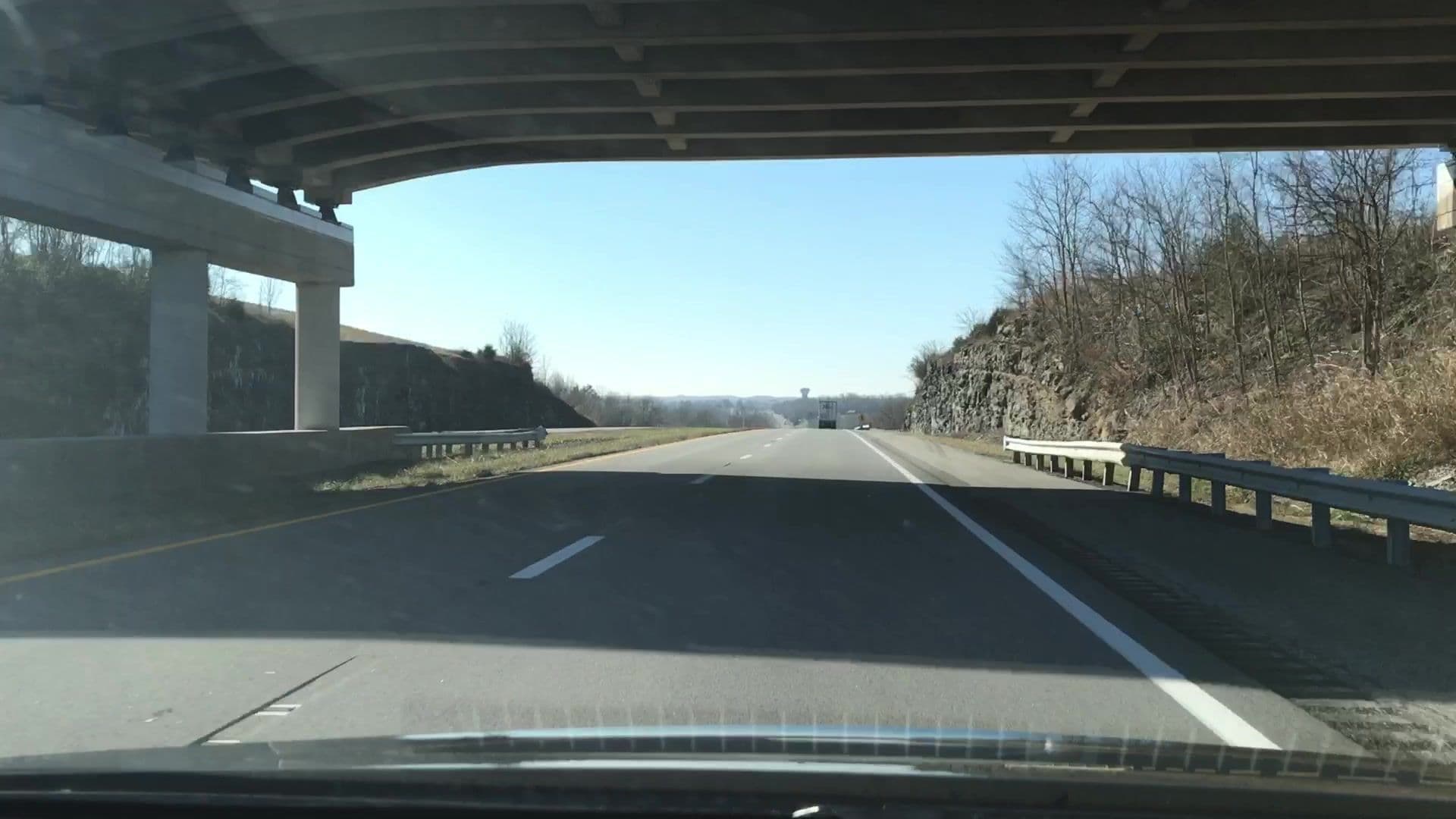 Street view near Hill & Valley Farms Bed & Brkfst, Russell Springs — © lvl5 (CC BY-SA · Mapillary)