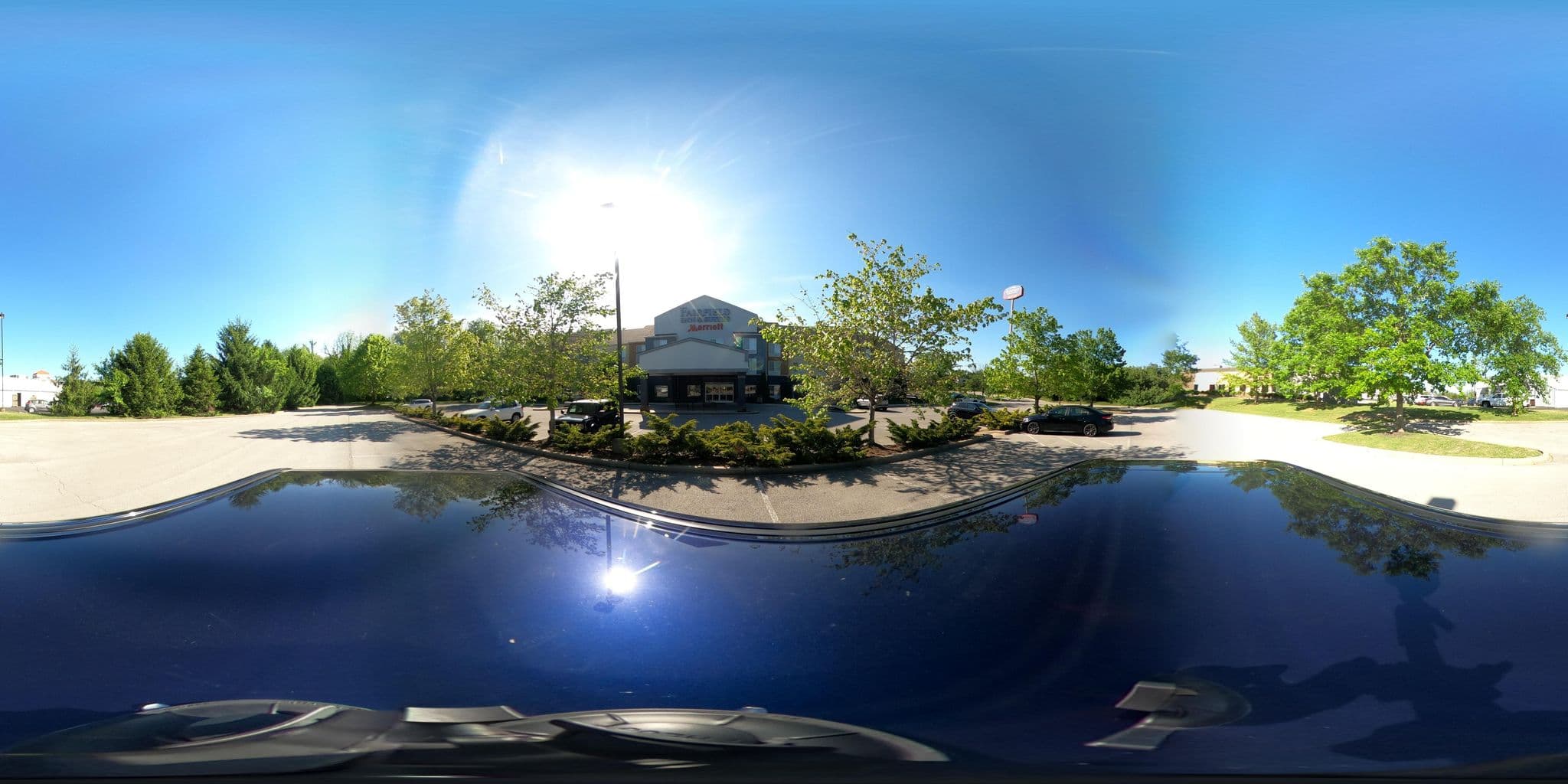 Street view near Fairfield Inn & Suites Elizabethtown, Elizabethtown — © Moogie (CC BY-SA · Mapillary)
