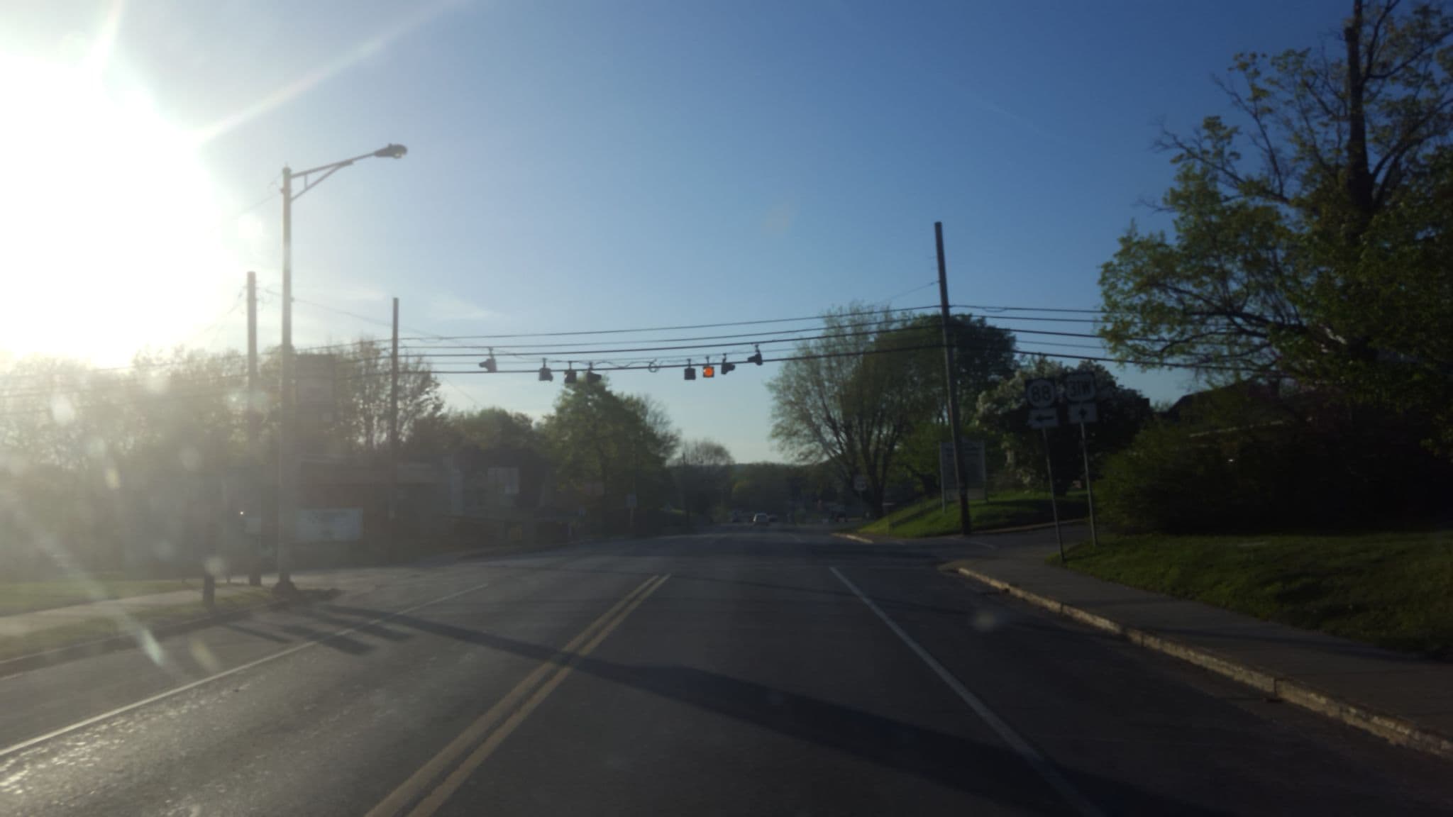 Street view near Wyndham Hotels & Resorts, Munfordville — © jbthemilker (CC BY-SA · Mapillary)