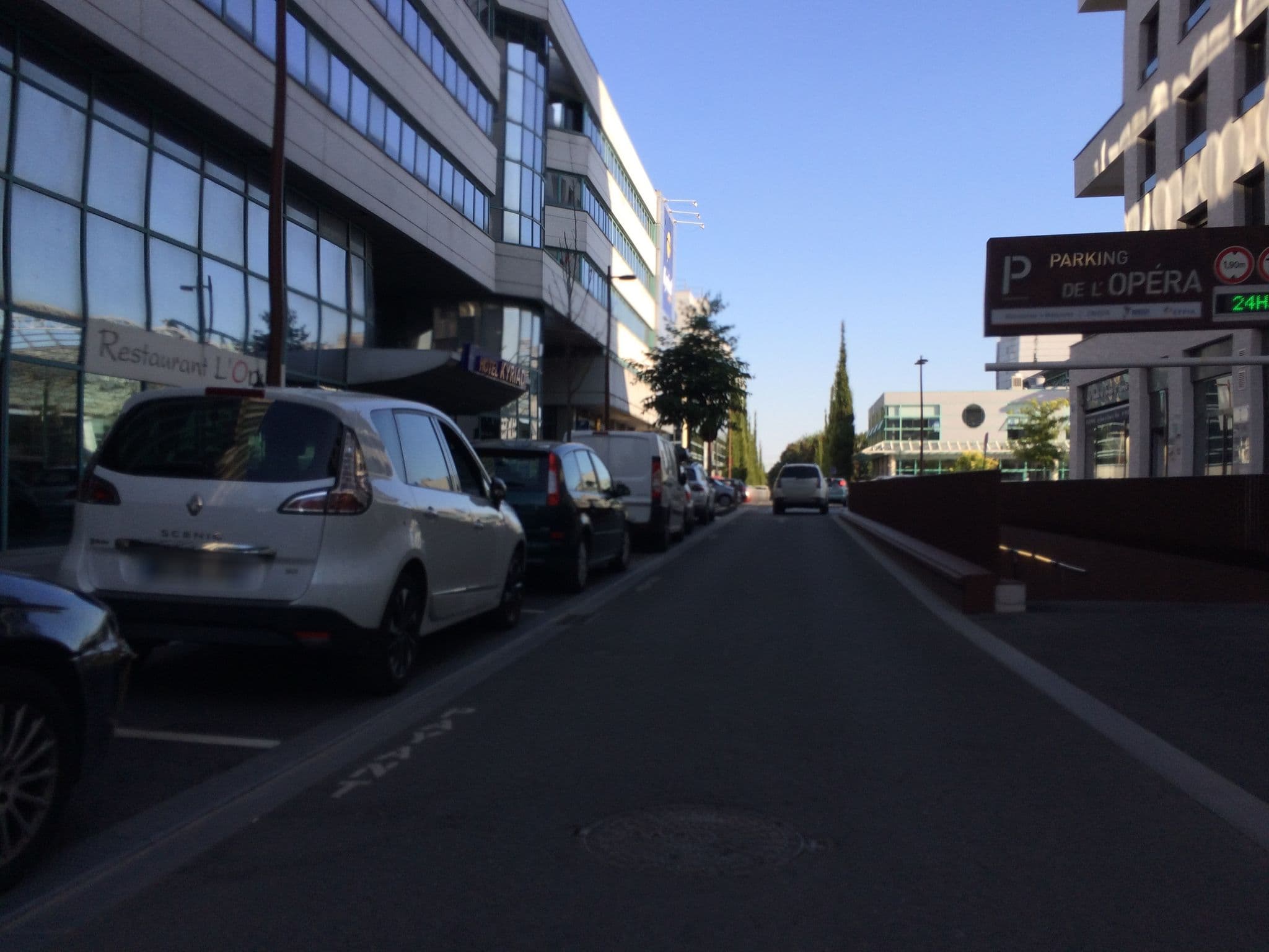 Street view near ibis Styles Massy Opéra, Massy — © josmougn (CC BY-SA · Mapillary)