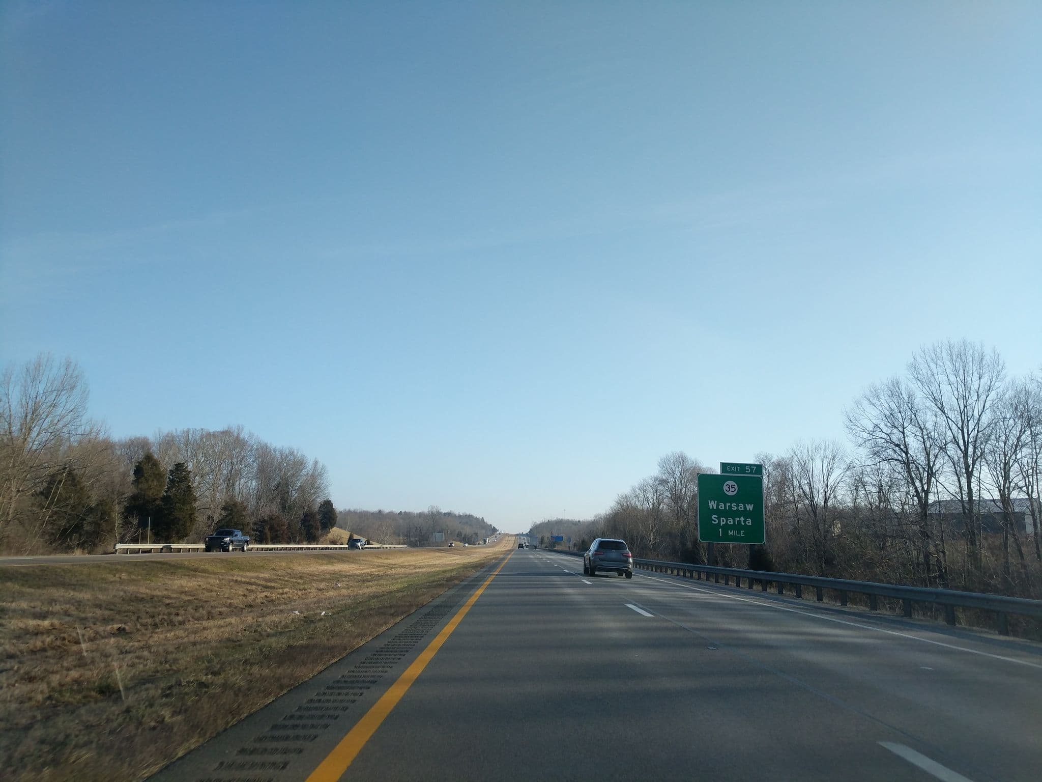 Street view near Hilton Netherland Plaza, Vevay — © zerz57k1 (CC BY-SA · Mapillary)