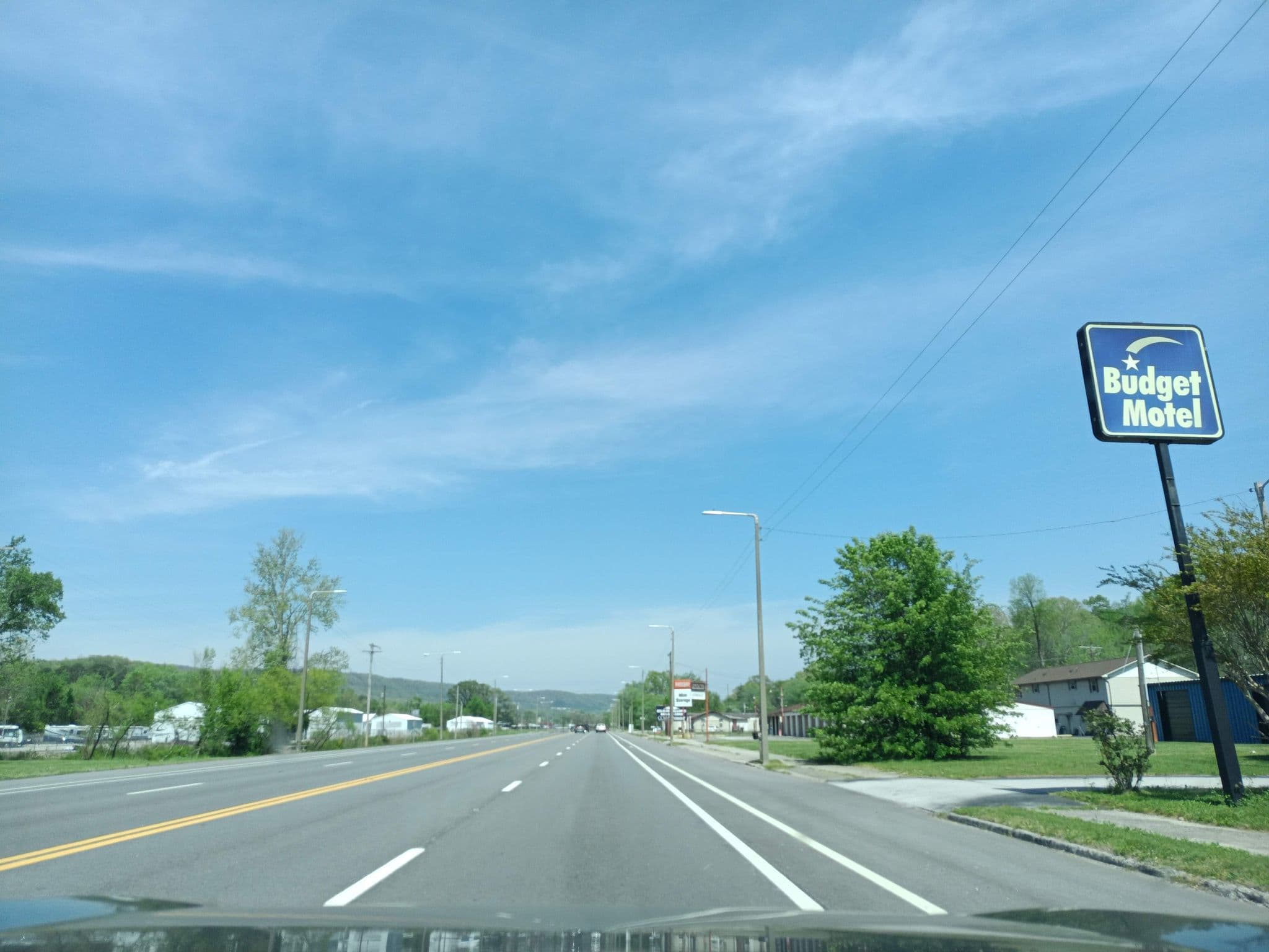 Street view near Budget Motel, Rockwood — © apmwa (CC BY-SA · Mapillary)