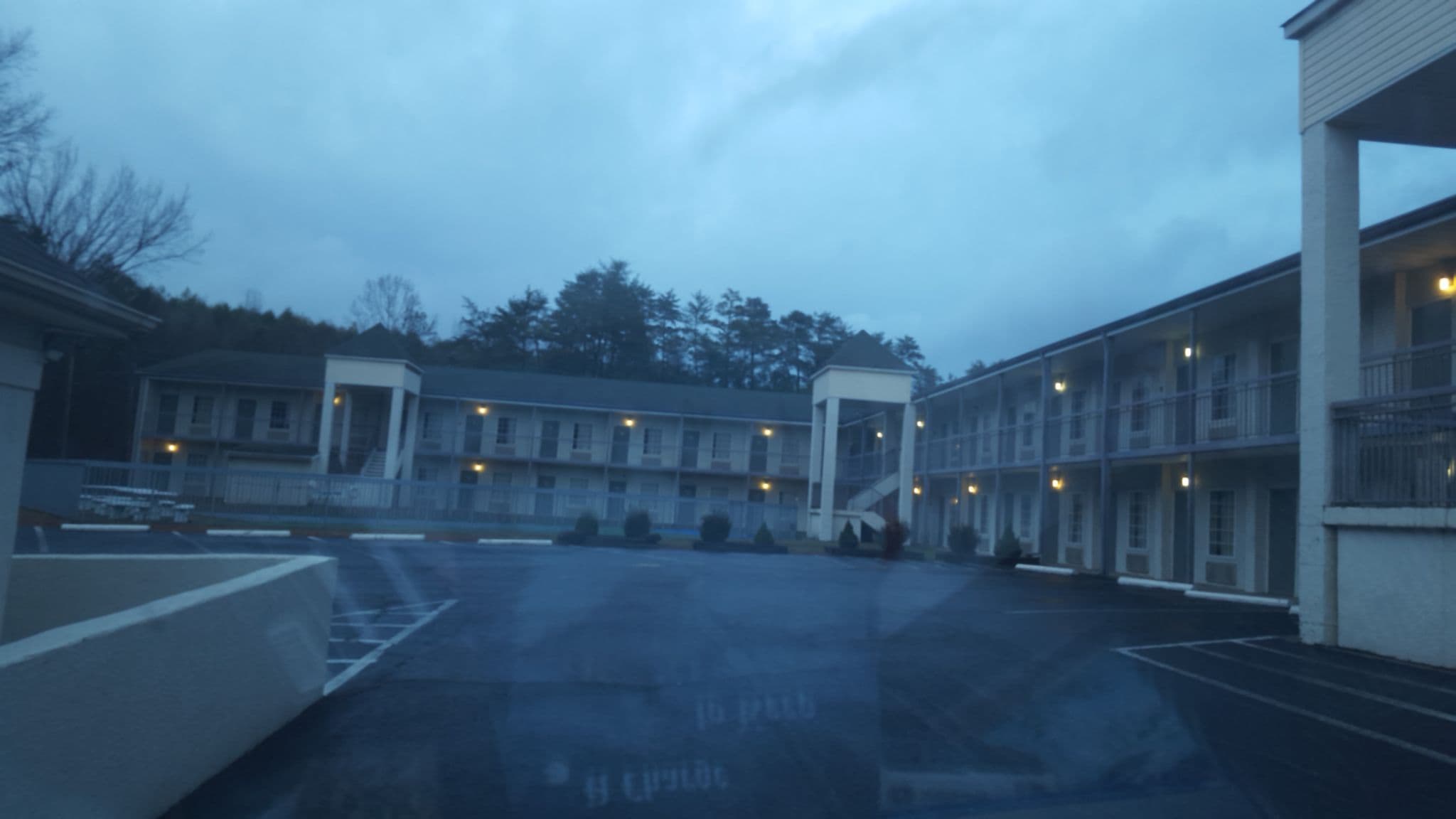 Street view near Choice Hotels, Corbin — © jbthemilker (CC BY-SA · Mapillary)