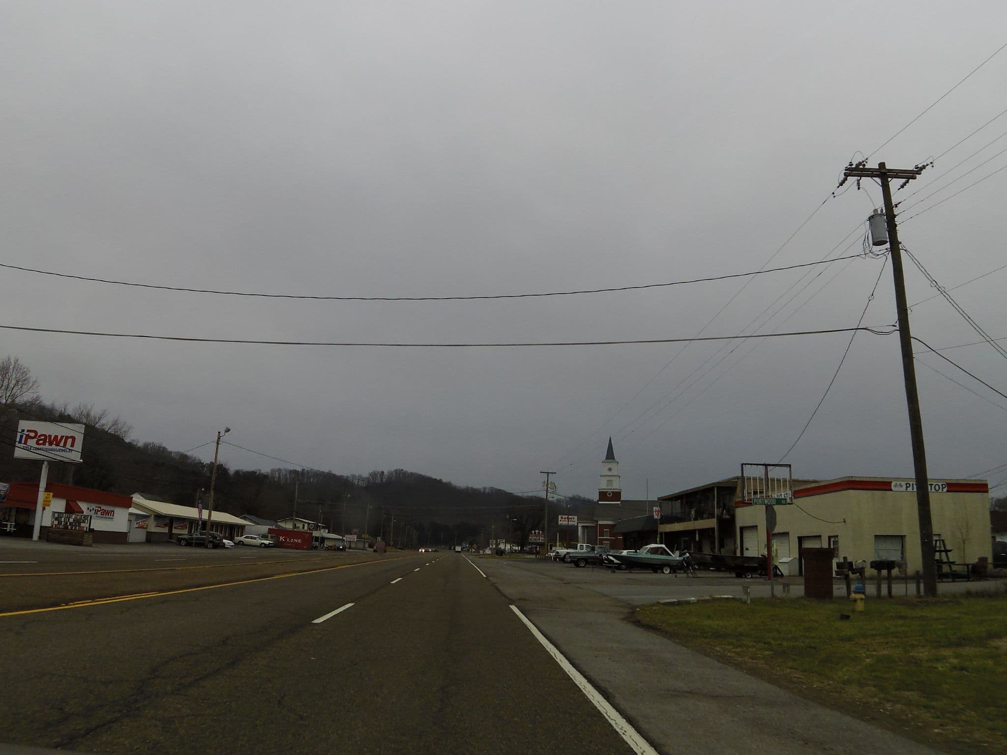 Street view near Ridgeview Motel, Oak Ridge — © allen (CC BY-SA · Mapillary)