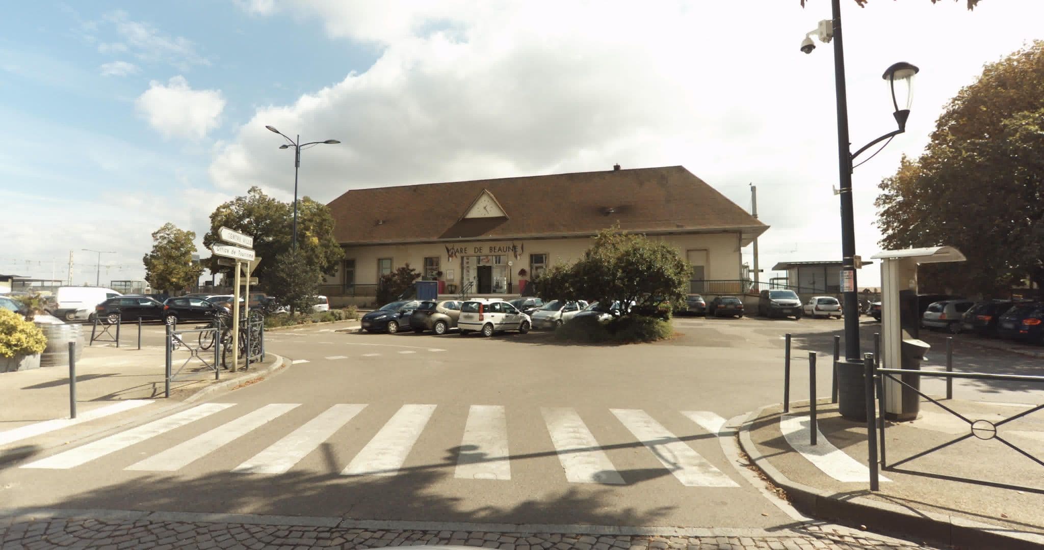 Street view near Hôtel de France, Beaune — © sogefi (CC BY-SA · Mapillary)