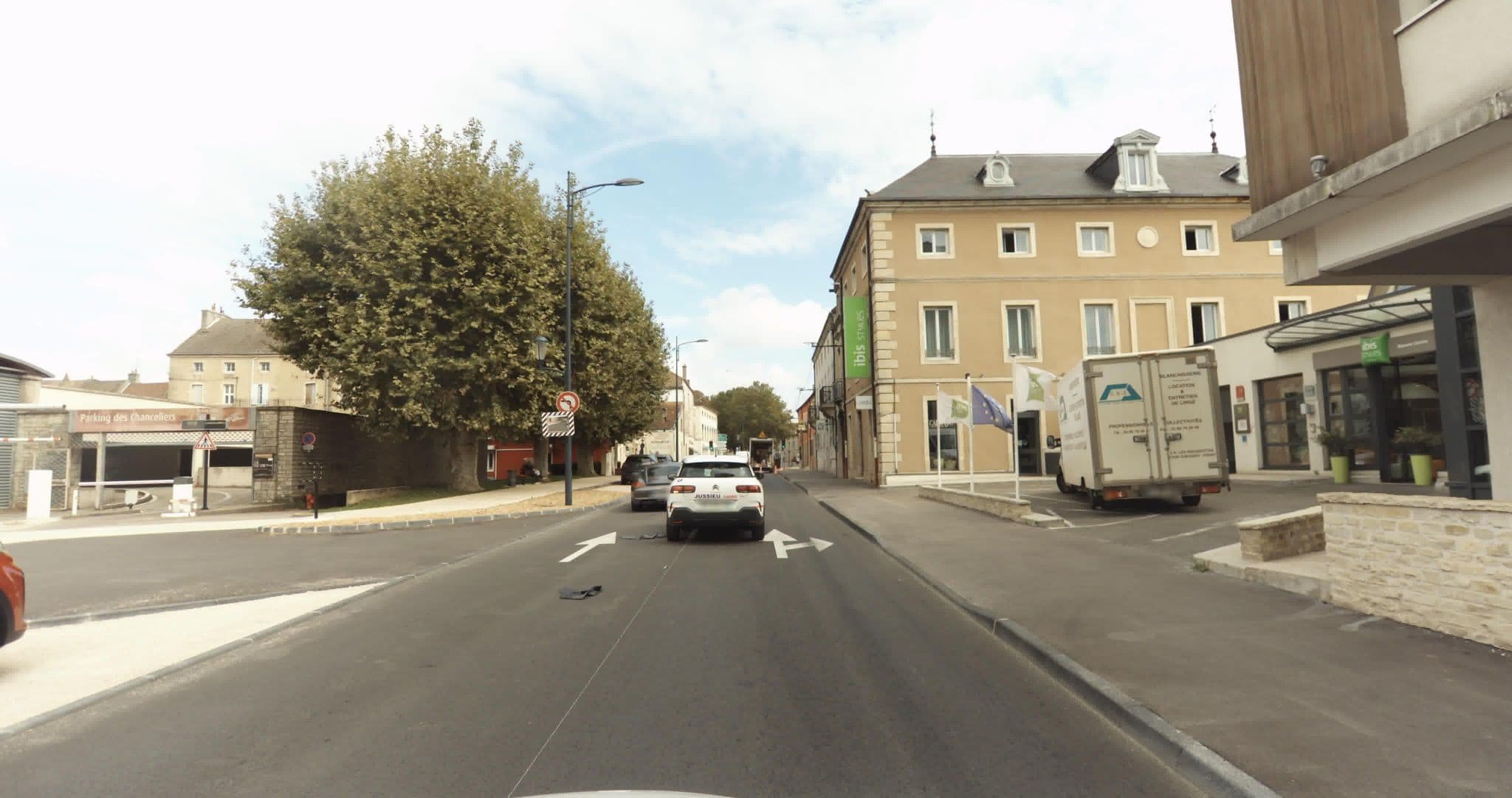 Street view near Ibis Styles Beaune Centre, Beaune — © sogefi (CC BY-SA · Mapillary)