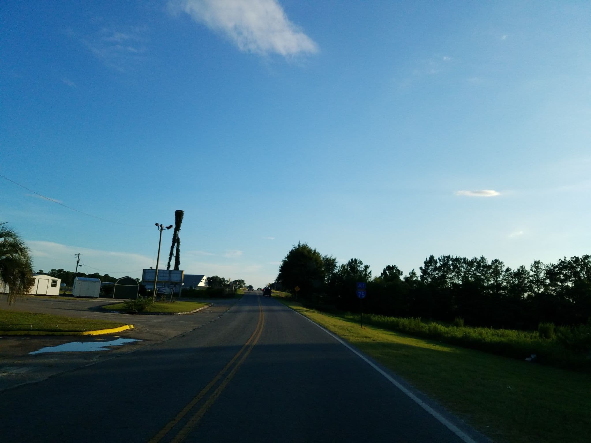 Street view near Lenox Inn, Omega — © jackdripper (CC BY-SA · Mapillary)