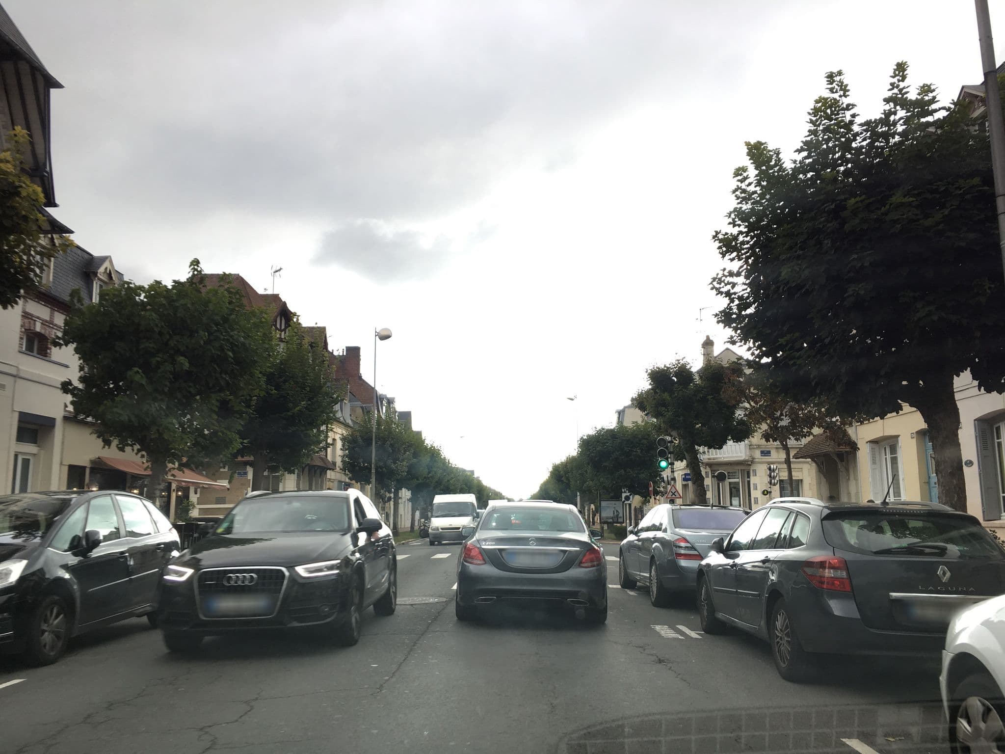 Street view near Le Chantilly, Deauville — © cquest (CC BY-SA · Mapillary)