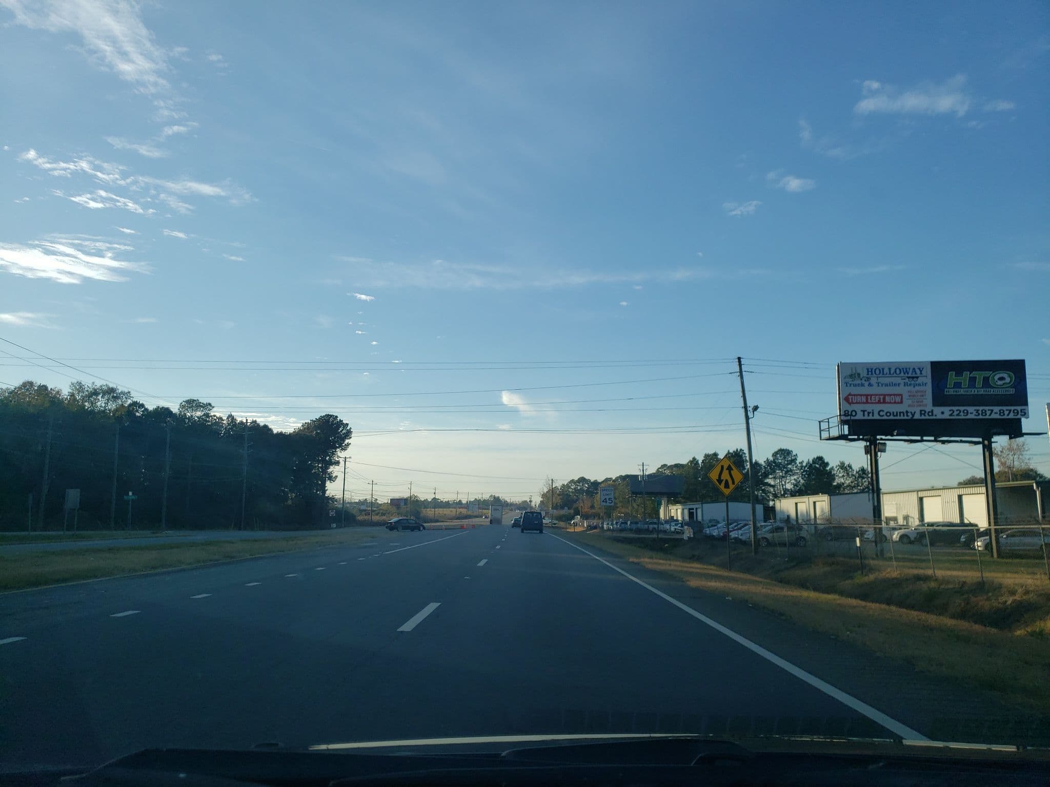 Street view near Scottish Inn, Tifton — © davegis (CC BY-SA · Mapillary)