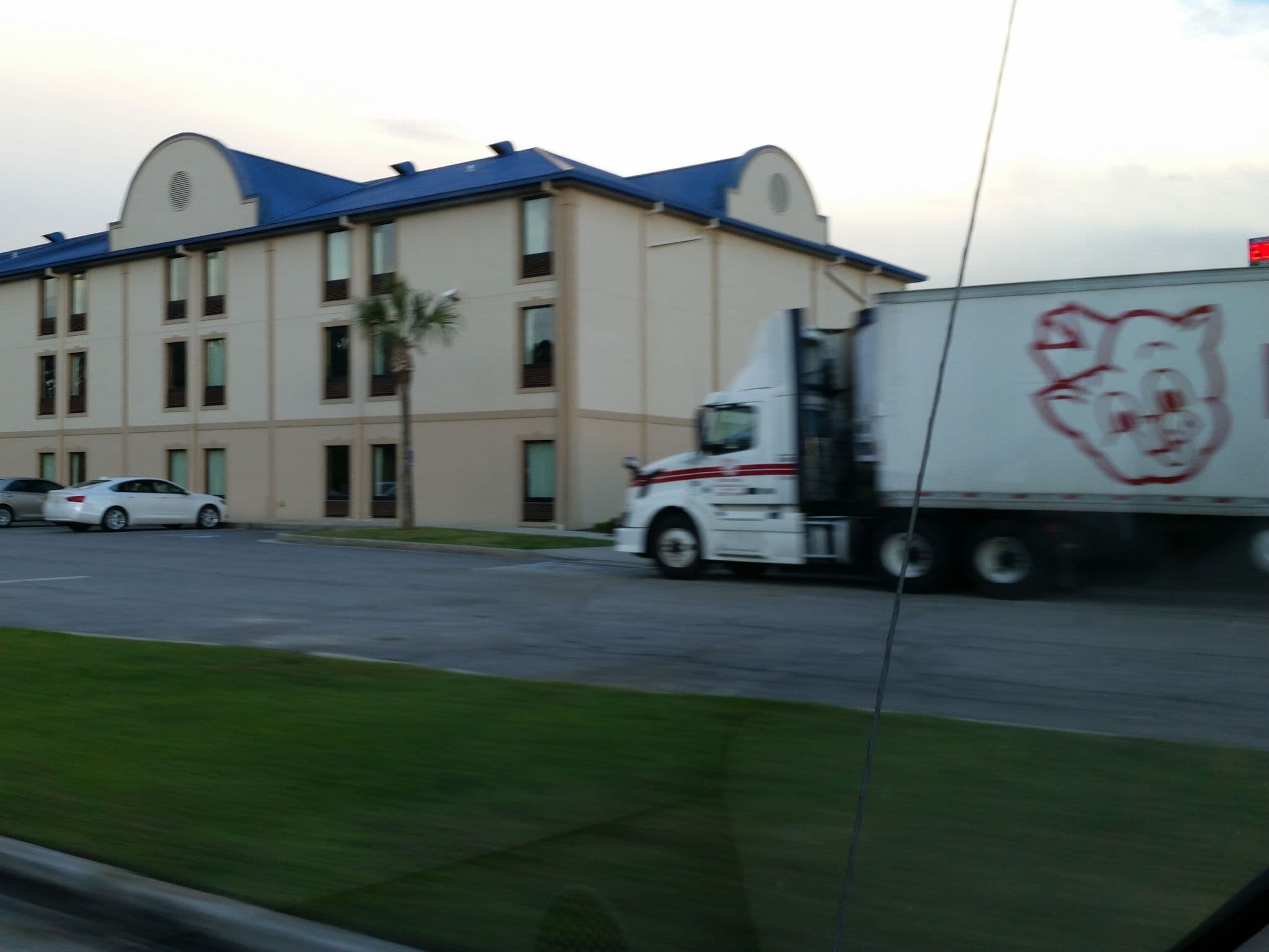 Street view near Ramada, Tifton — © jackdripper (CC BY-SA · Mapillary)