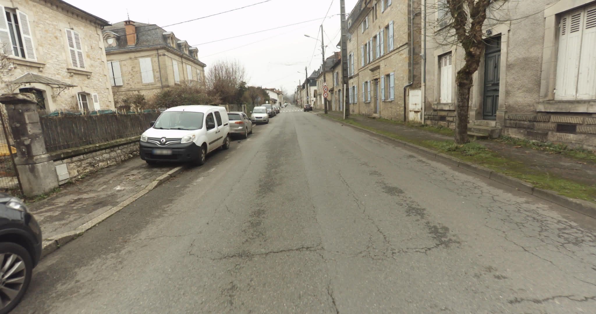 Street view near Hôtel des Bains, Figeac — © sogefi (CC BY-SA · Mapillary)