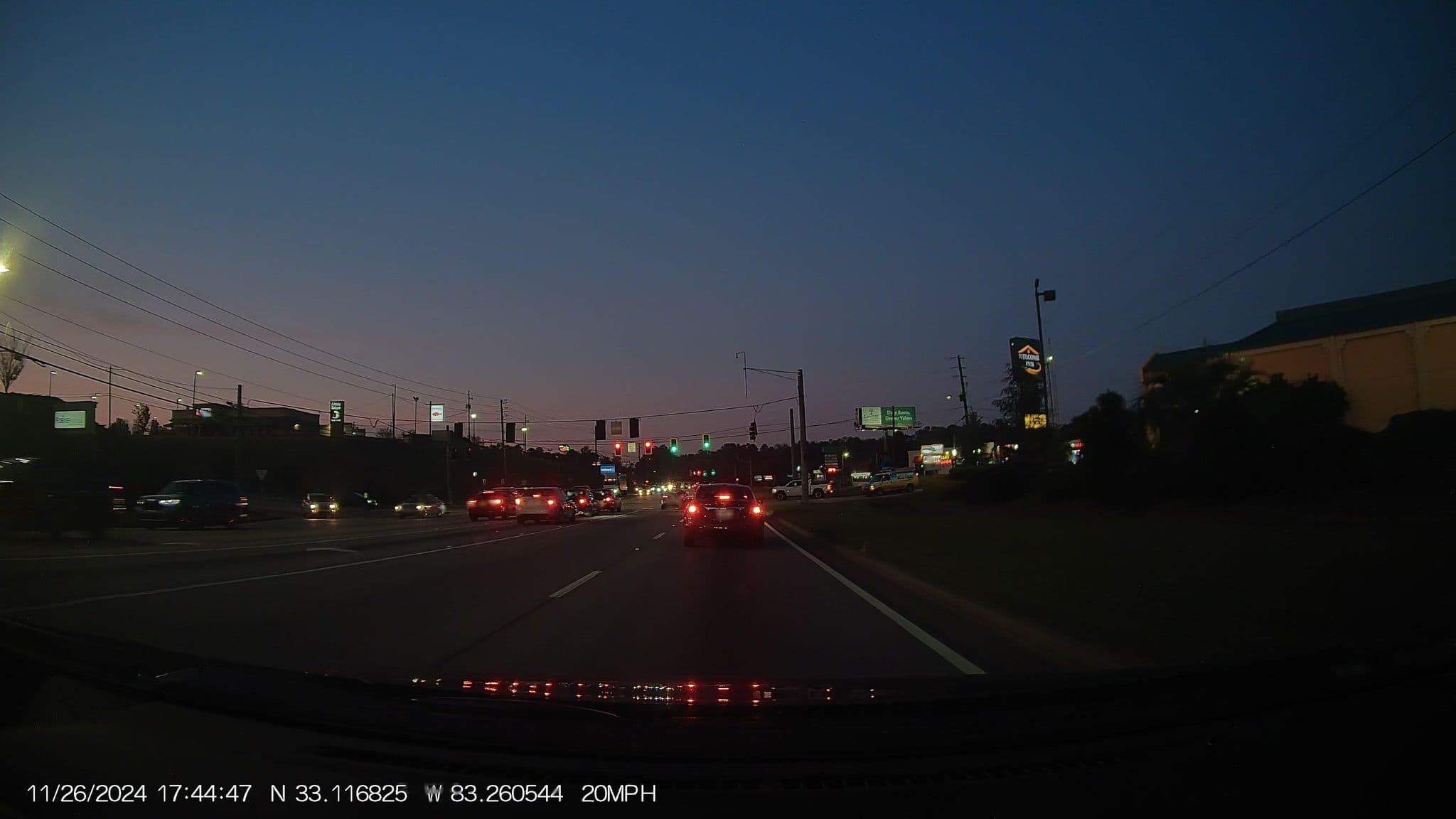 Street view near Comfort Inn, Milledgeville — © Napsterbater (CC BY-SA · Mapillary)